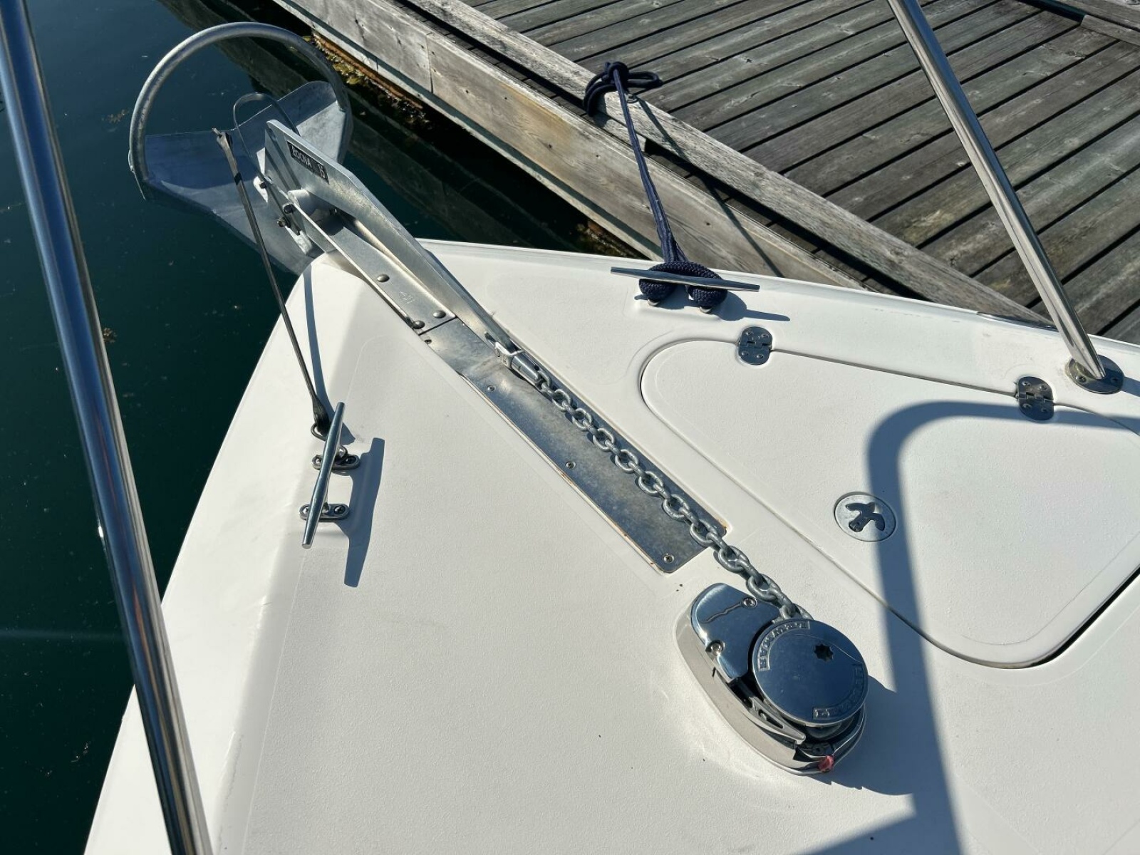 2003 Monterey 302 Cruiser 32