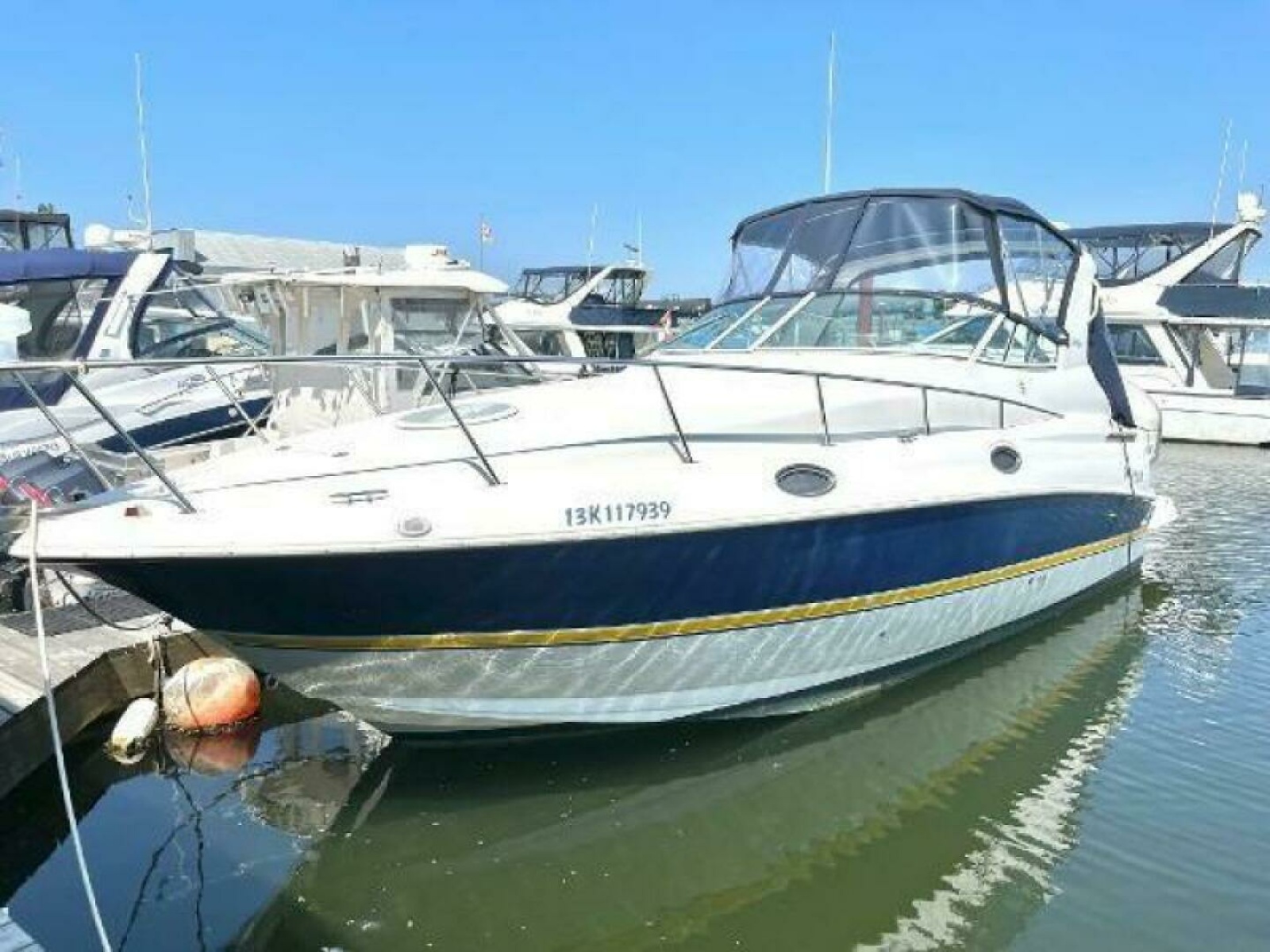 2004 Cruisers Yachts 280 CXI 28