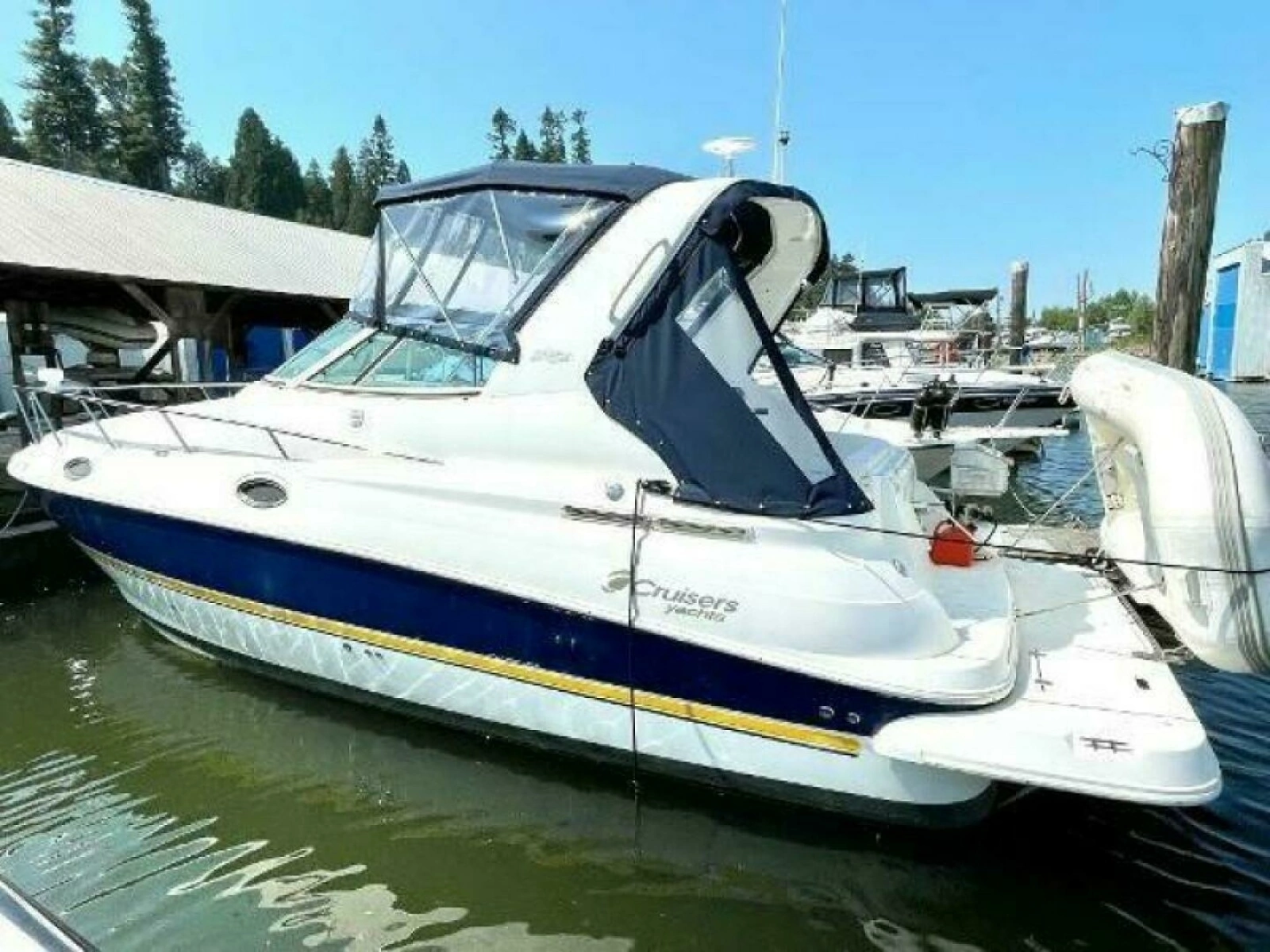 2004 Cruisers Yachts 280 CXI 28