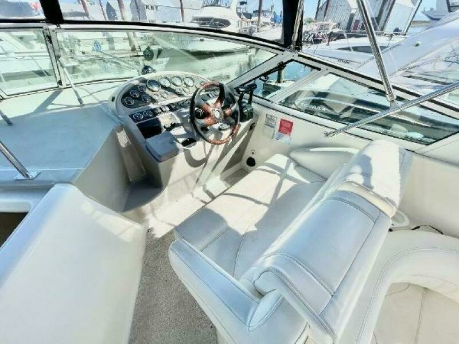 2004 Cruisers Yachts 280 CXI 28