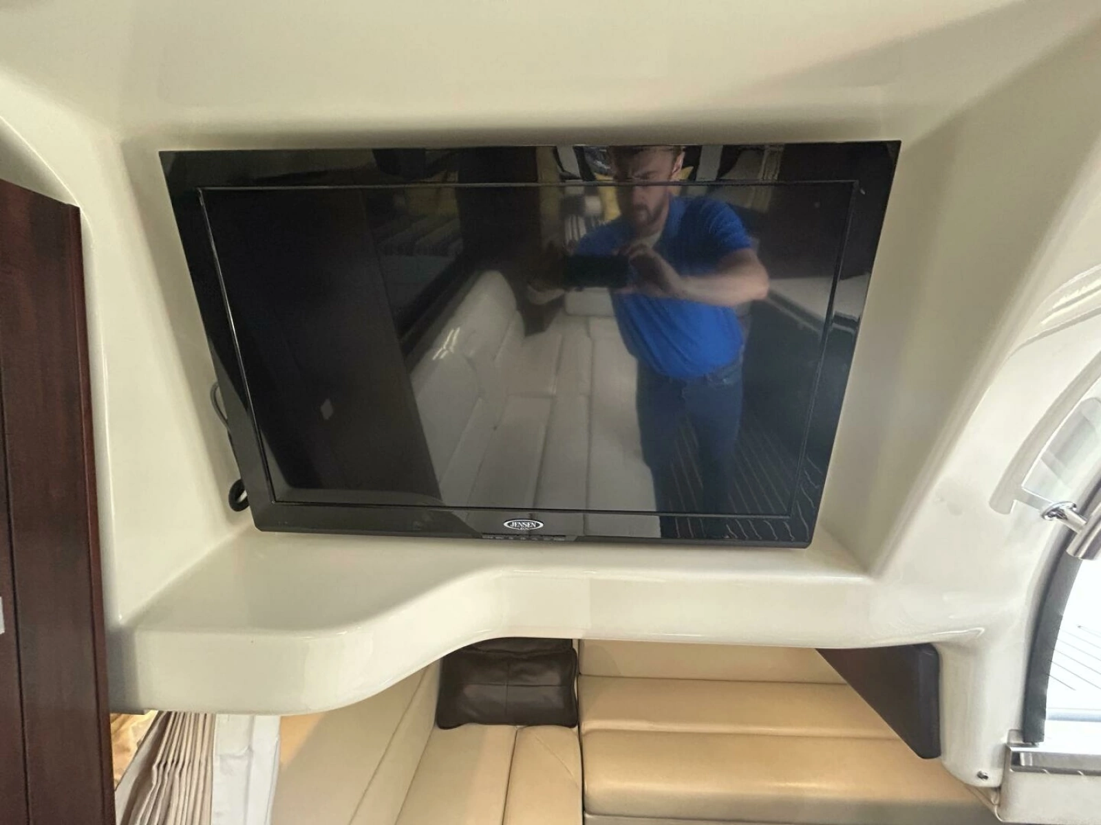 2015 Monterey 355 Sport Yacht 35