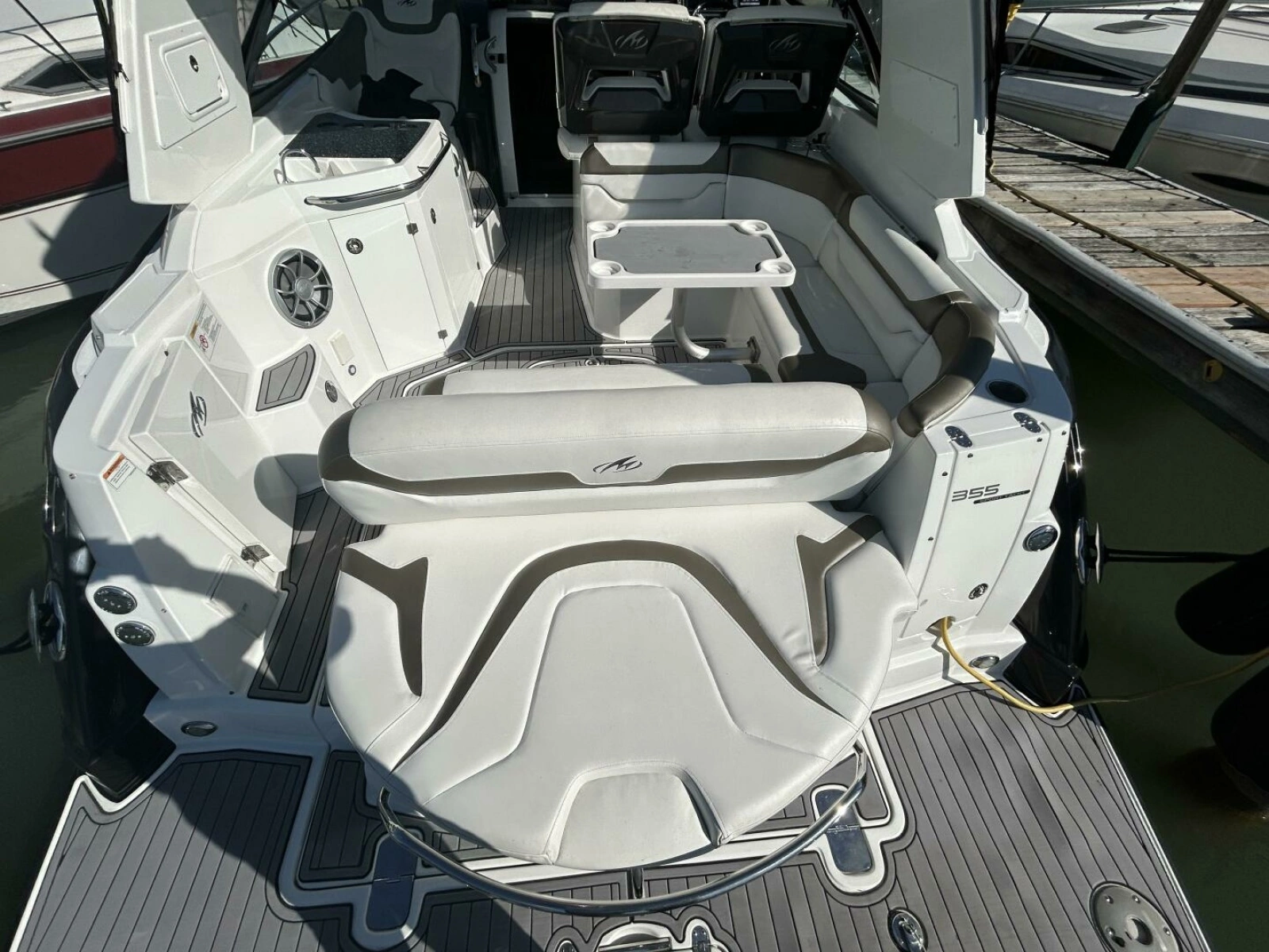 2015 Monterey 355 Sport Yacht 35