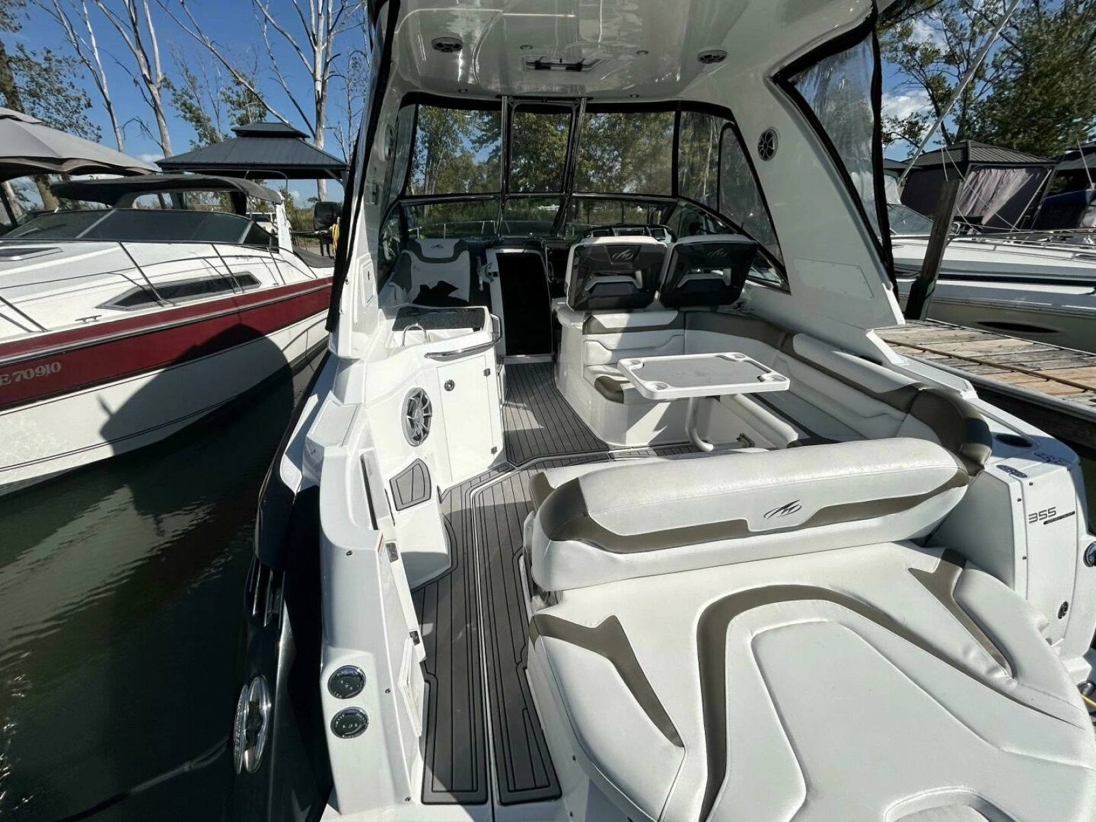 2015 Monterey 355 Sport Yacht 35
