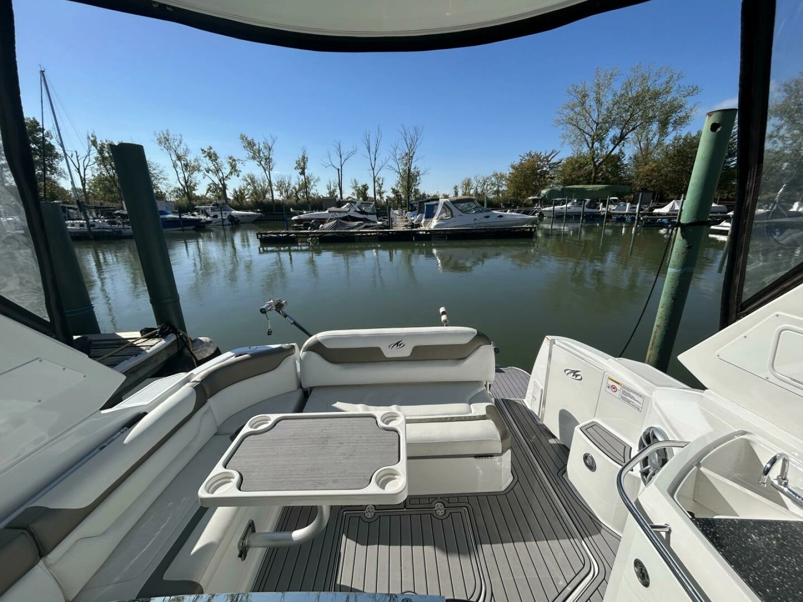 2015 Monterey 355 Sport Yacht 35