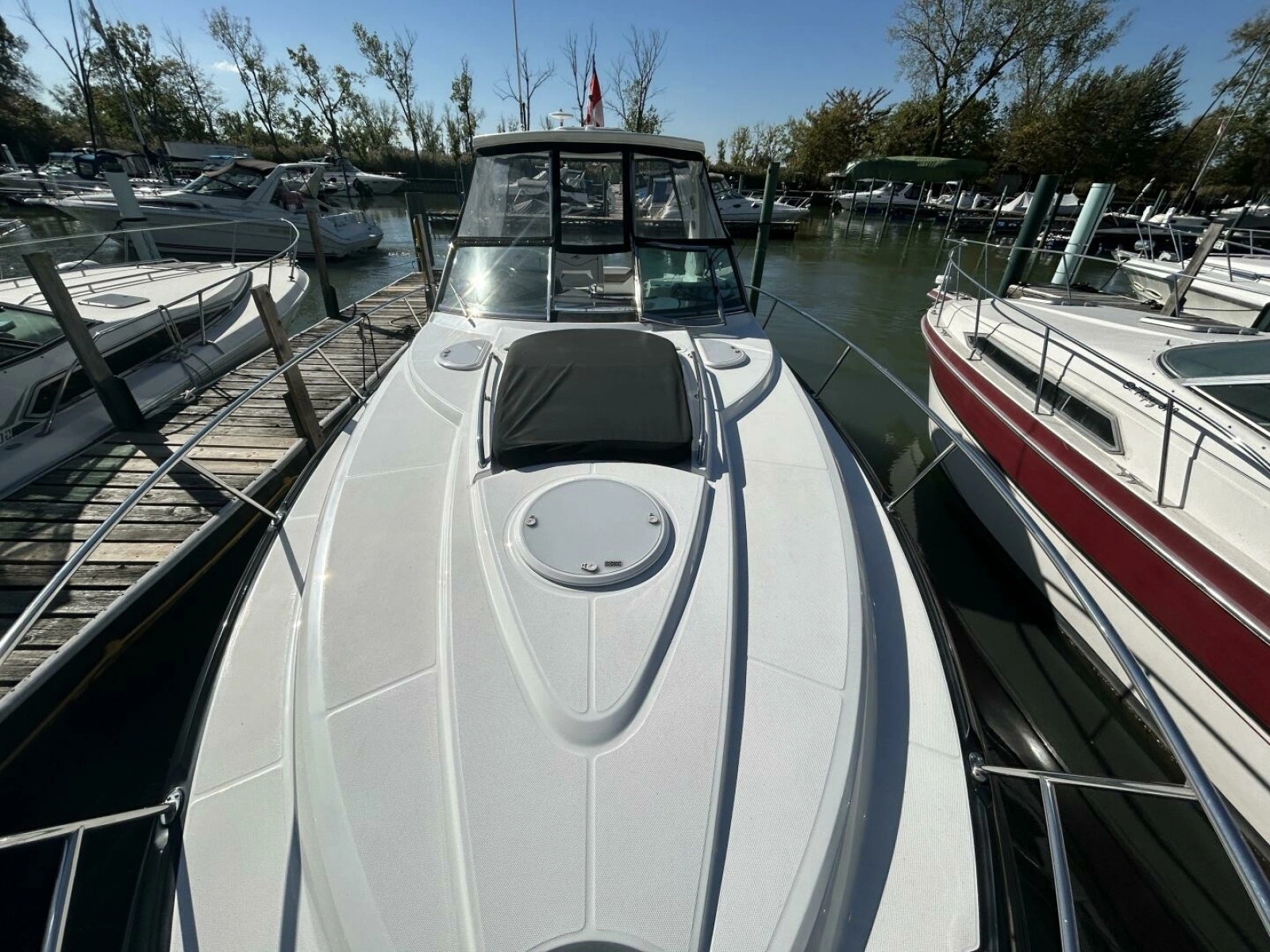2015 Monterey 355 Sport Yacht 35
