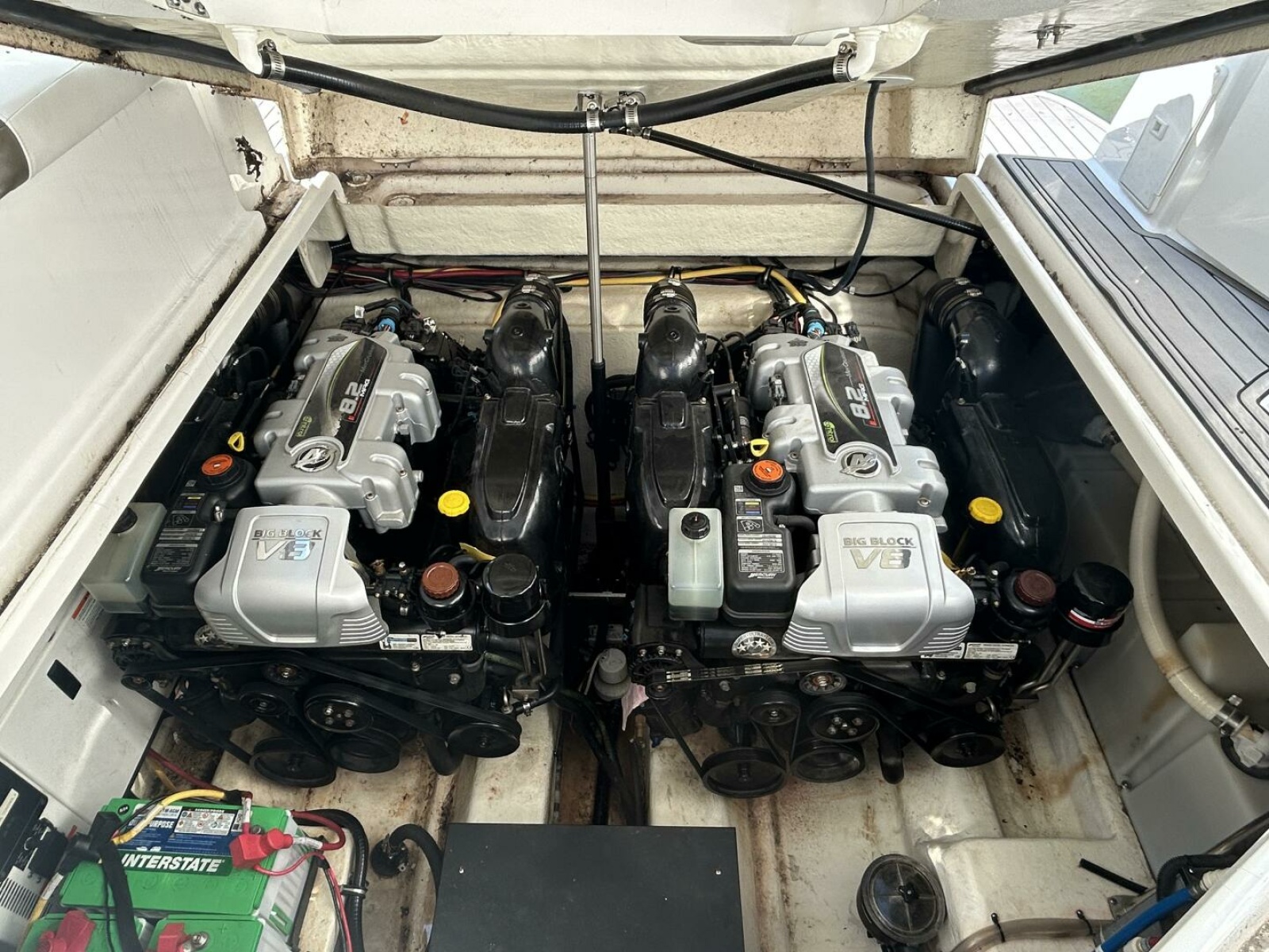 2015 Monterey 355 Sport Yacht 35