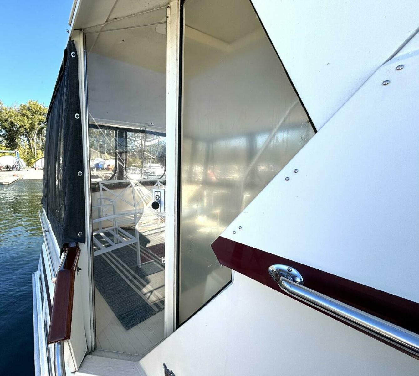1987 Viking Motor Yacht 44