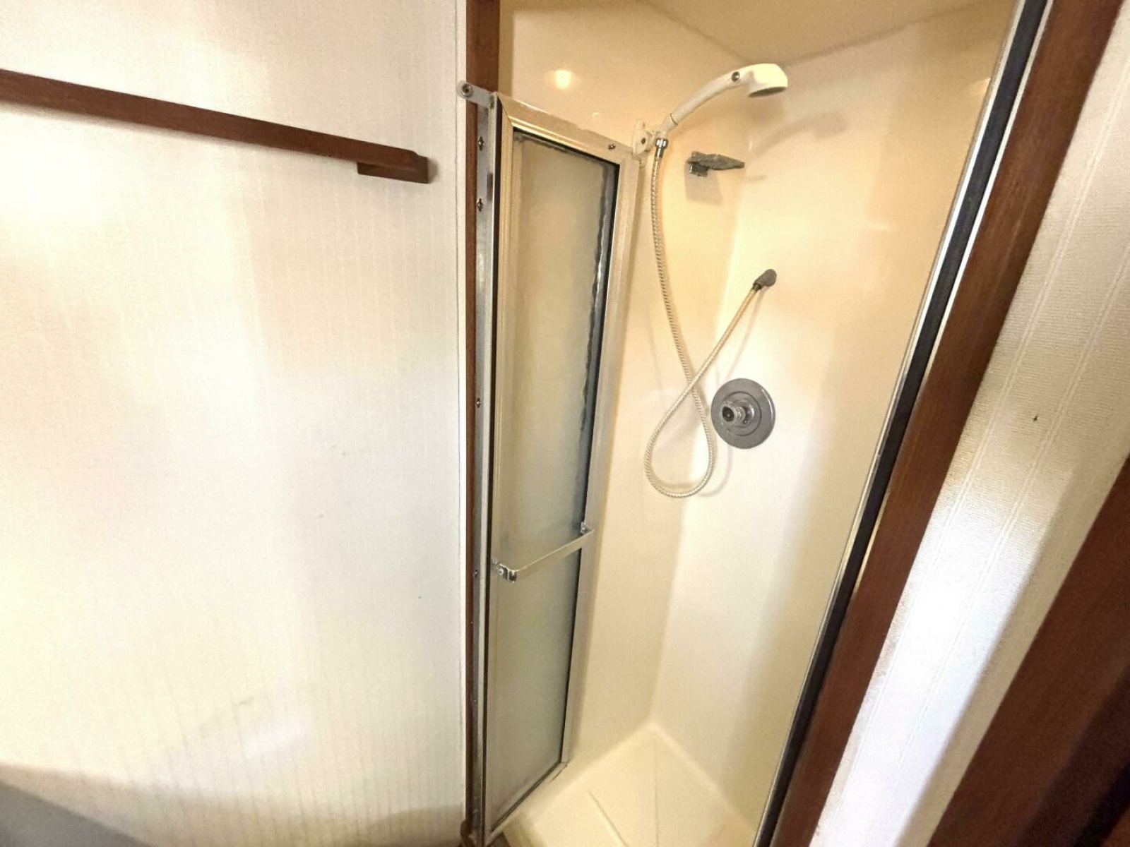 1987 Viking Motor Yacht 44