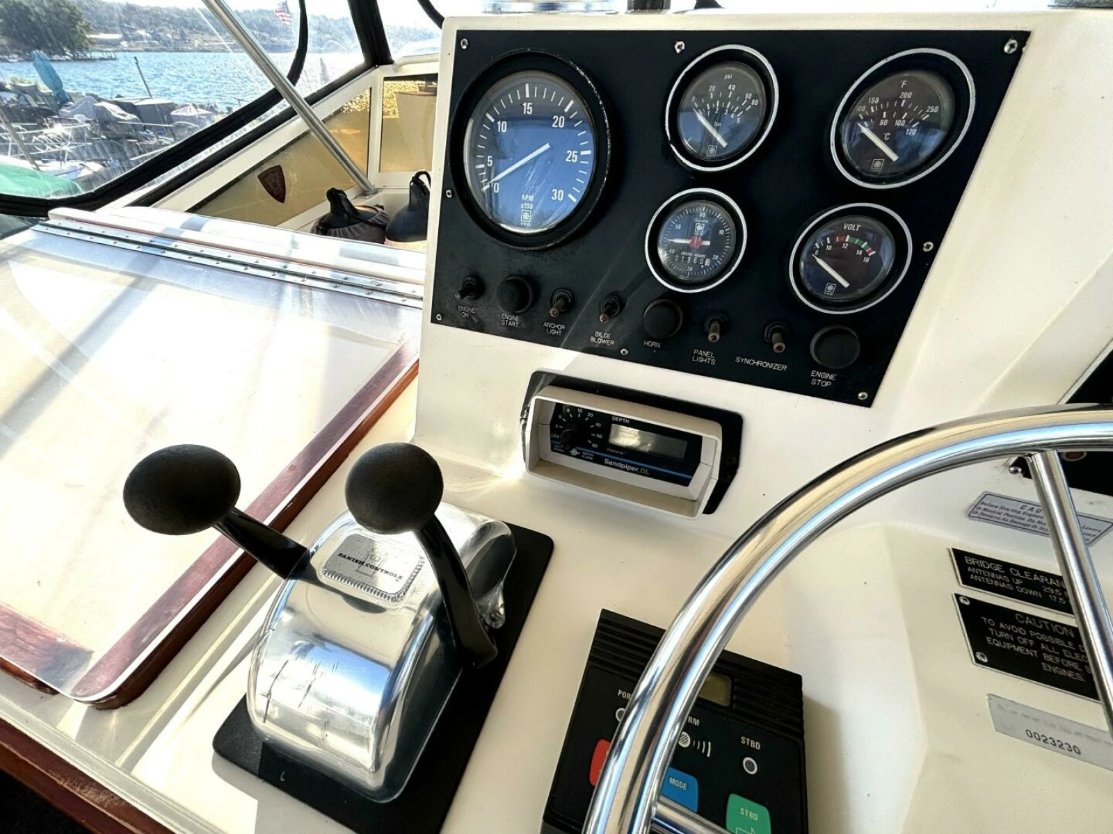 1987 Viking Motor Yacht 44