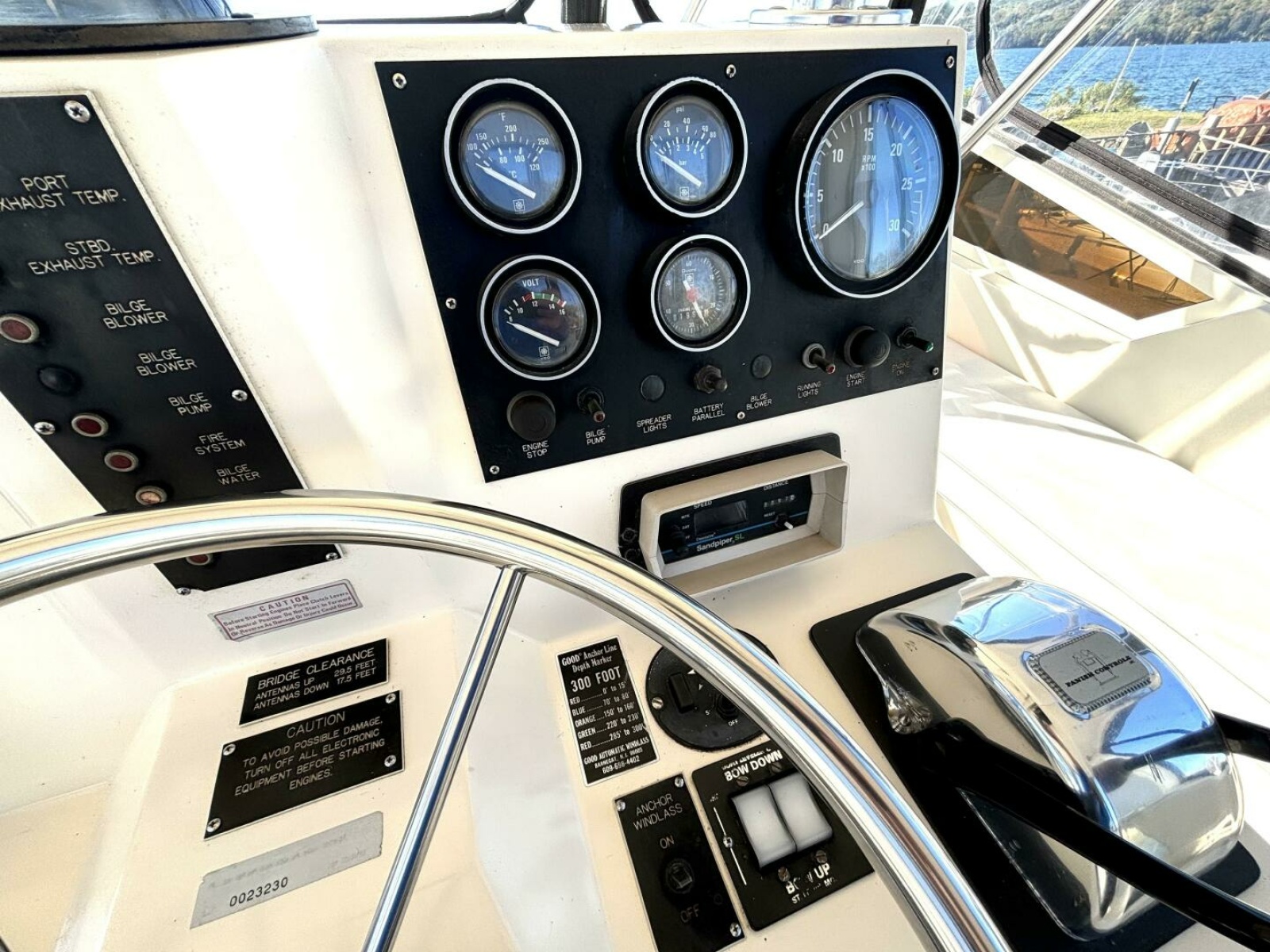 1987 Viking Motor Yacht 44