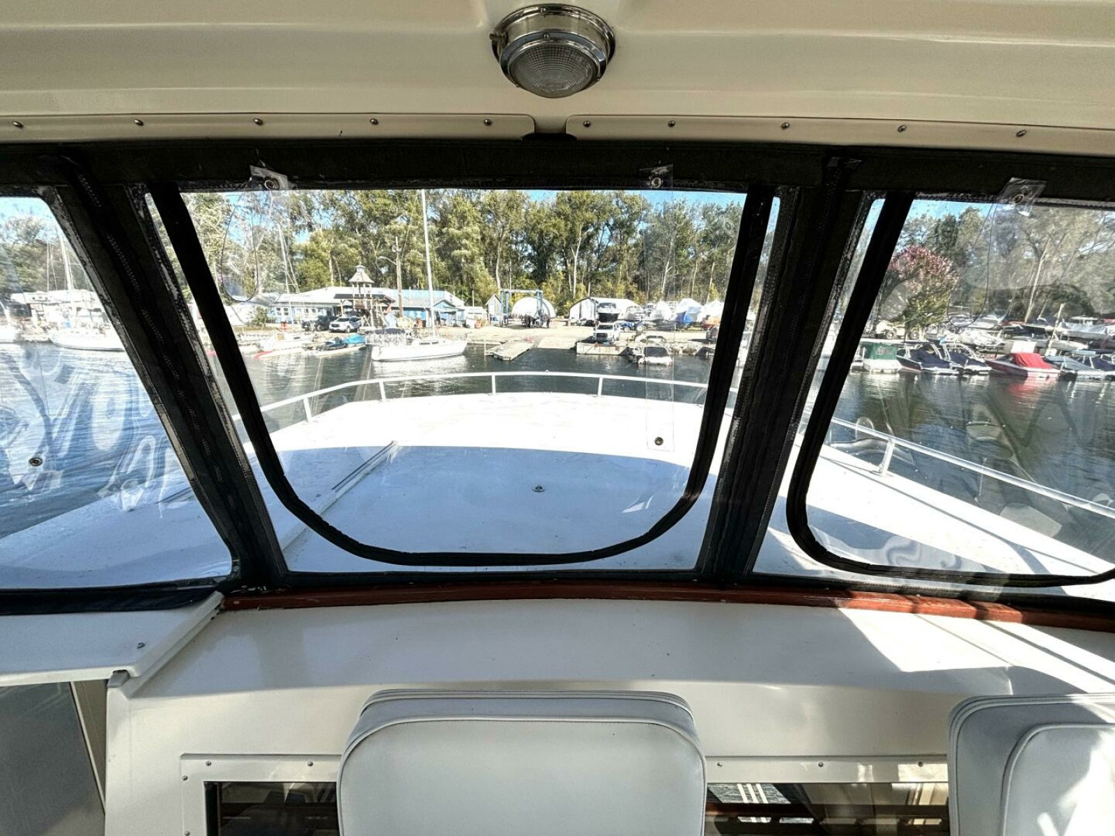 1987 Viking Motor Yacht 44