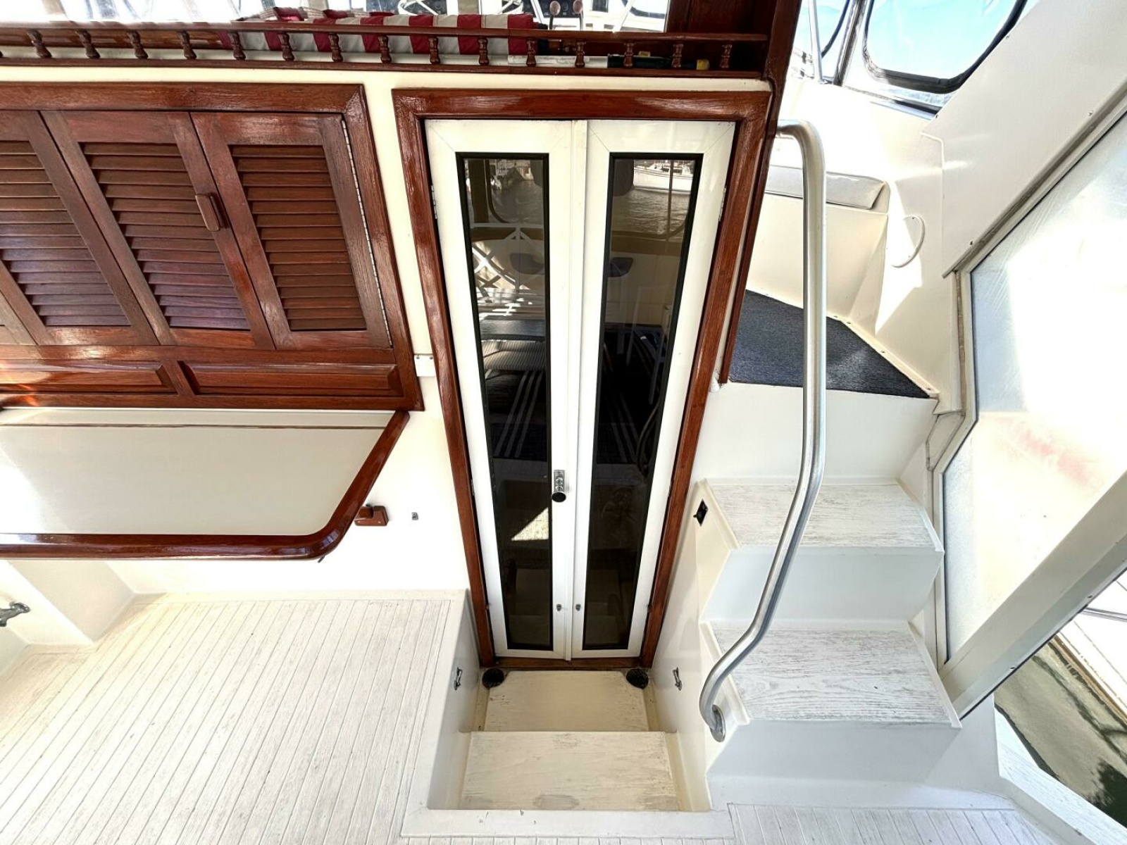1987 Viking Motor Yacht 44