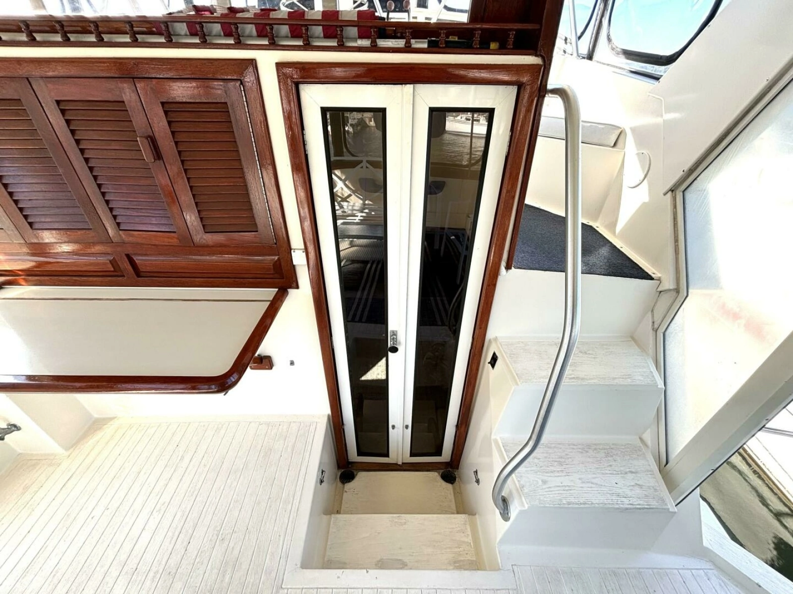 1987 Viking Motor Yacht 44