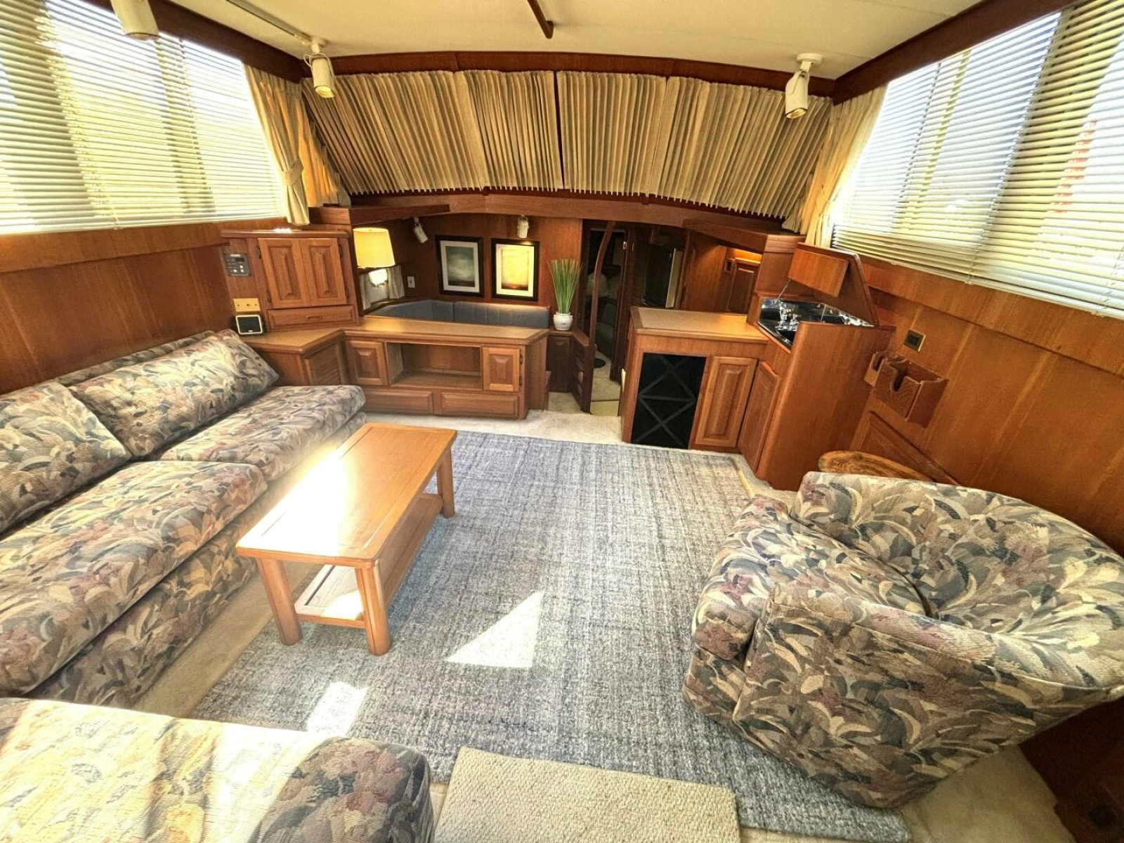 1987 Viking Motor Yacht 44