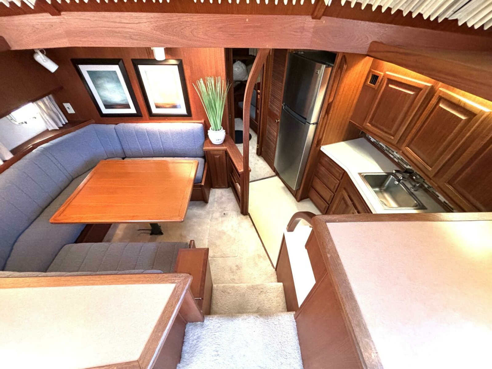 1987 Viking Motor Yacht 44