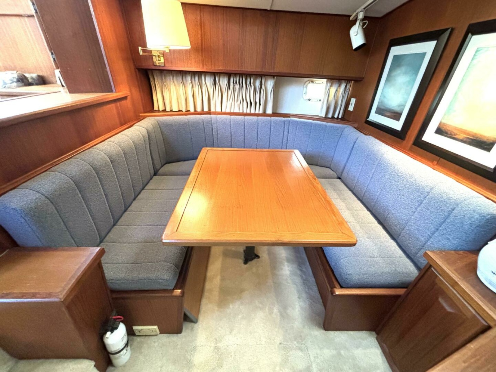 1987 Viking Motor Yacht 44