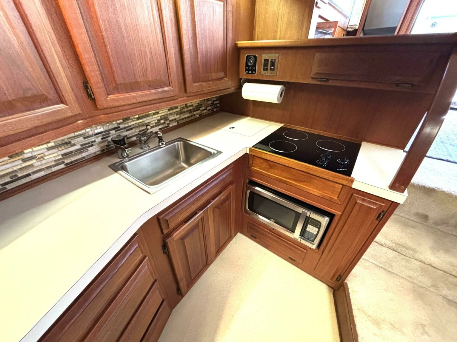 1987 Viking Motor Yacht 44