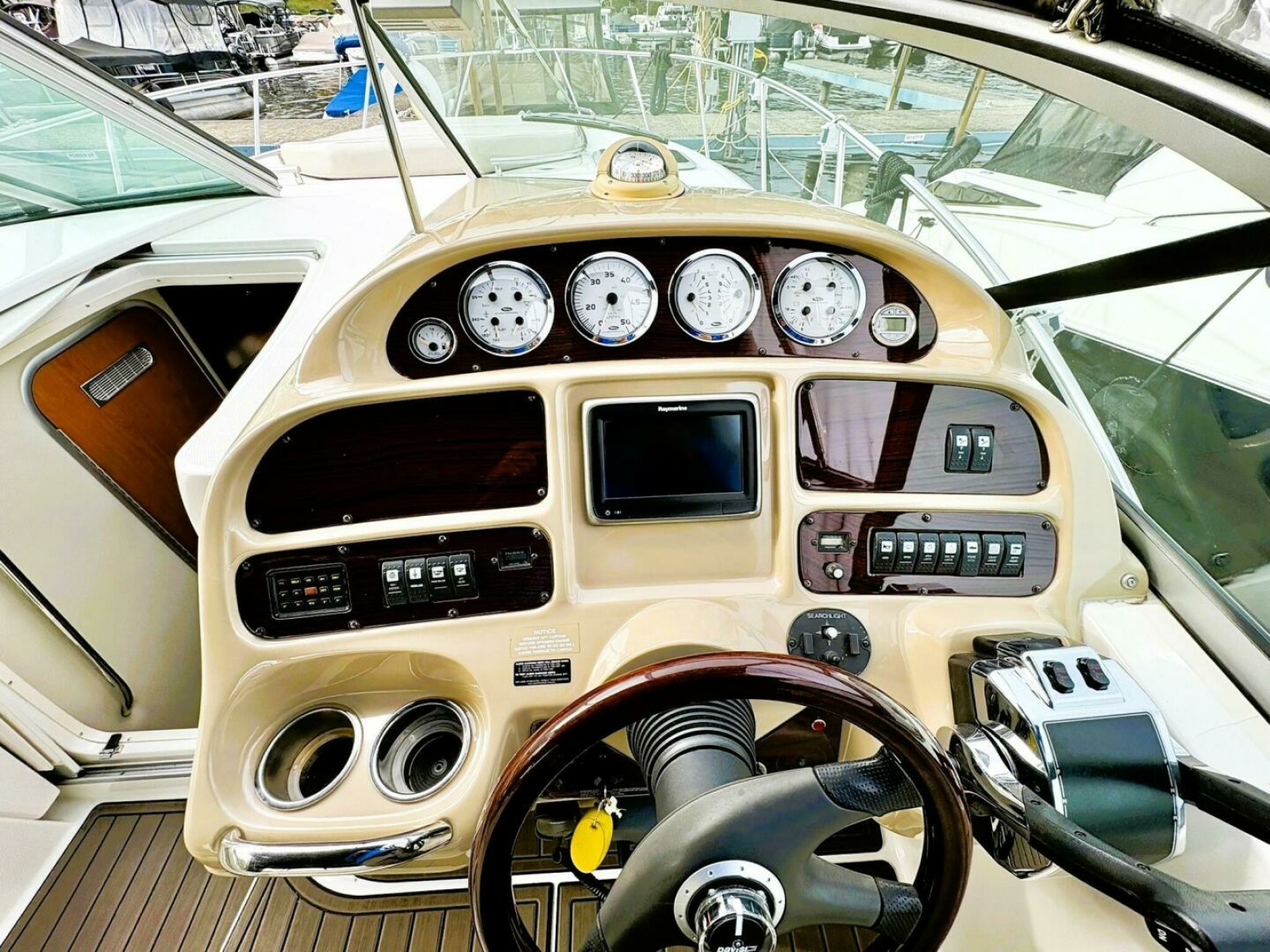 2004 Chaparral 310 SIGNATURE 31