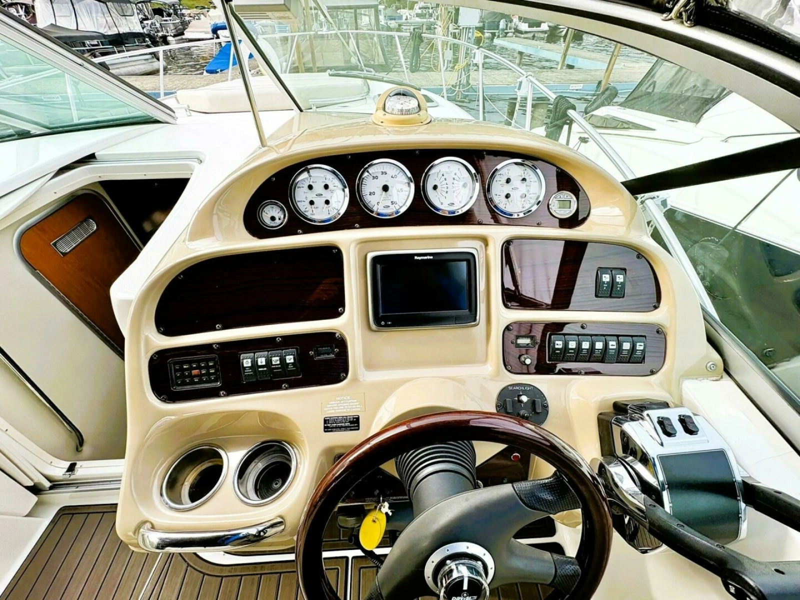 2004 Chaparral 310 SIGNATURE 31
