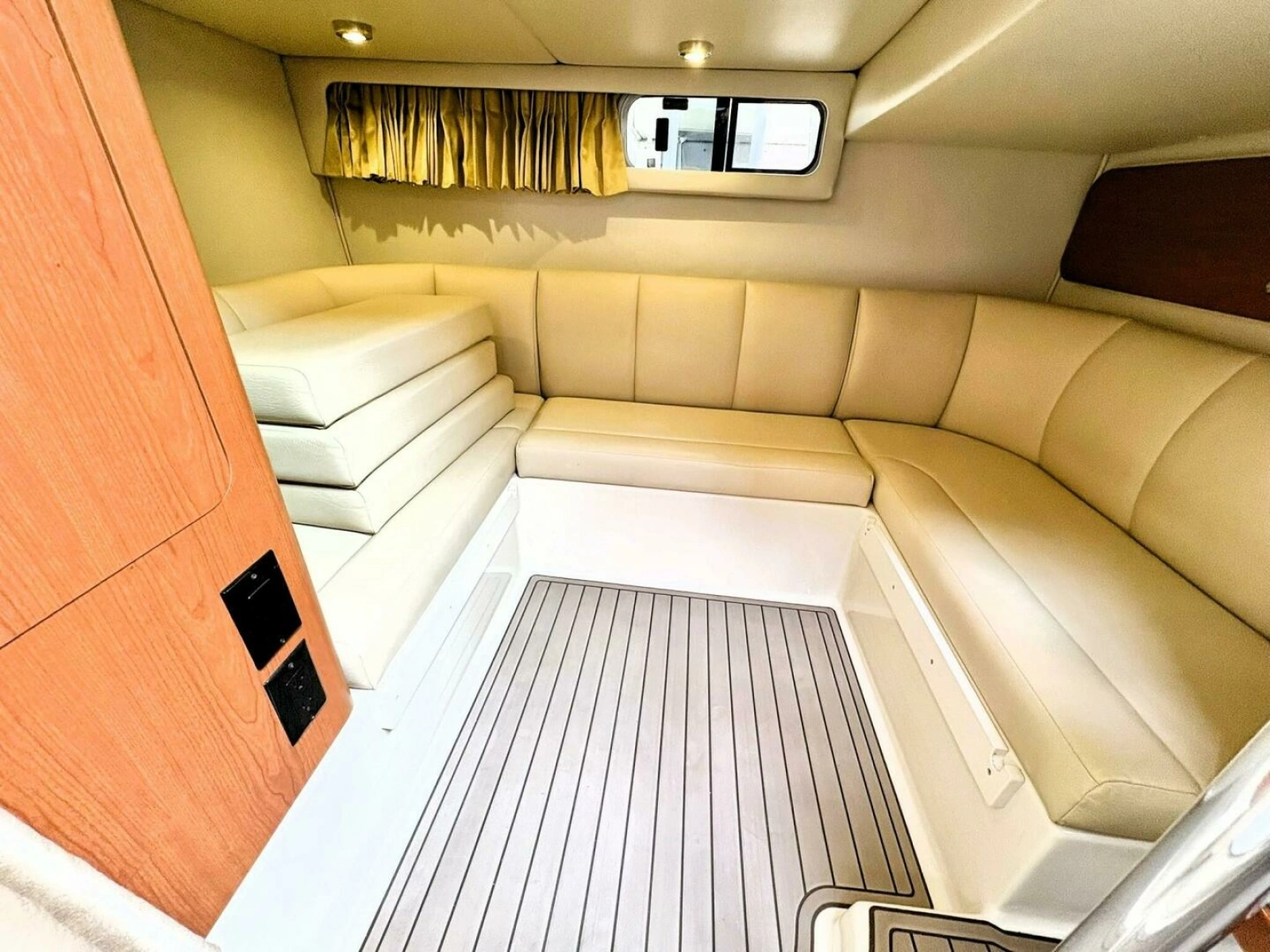 2004 Chaparral 310 SIGNATURE 31