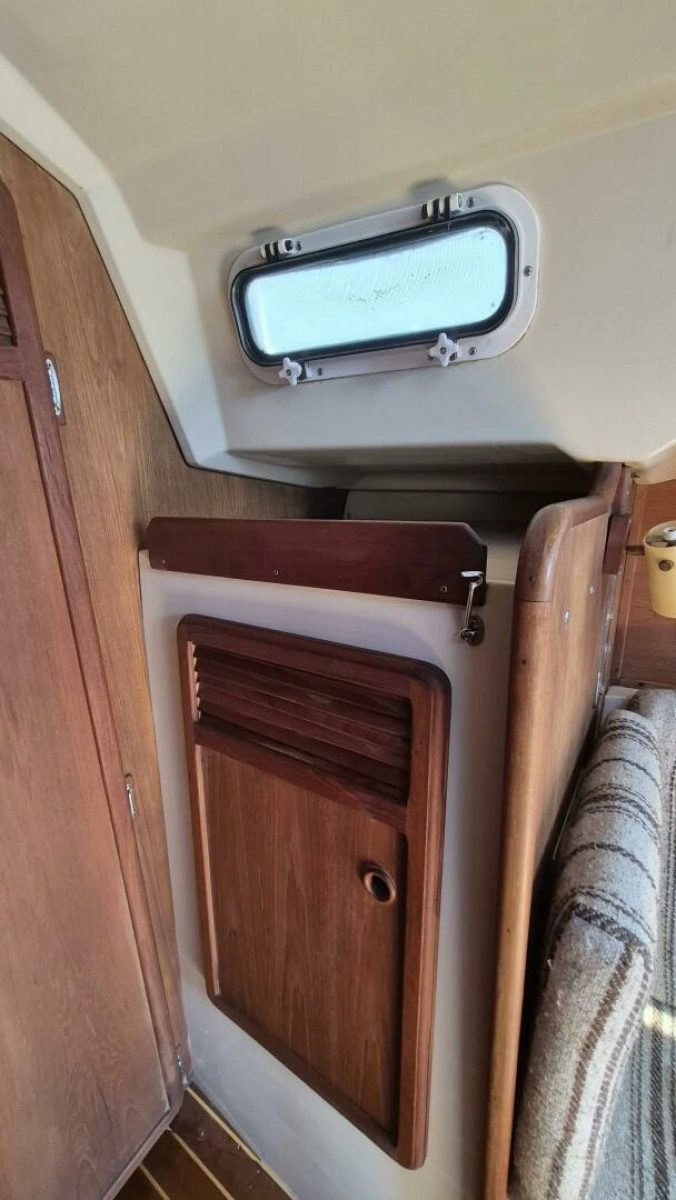 1984 Mirage Yachts 35 35