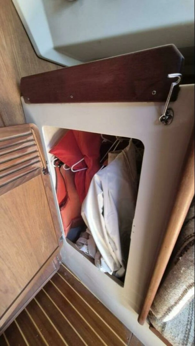 1984 Mirage Yachts 35 35