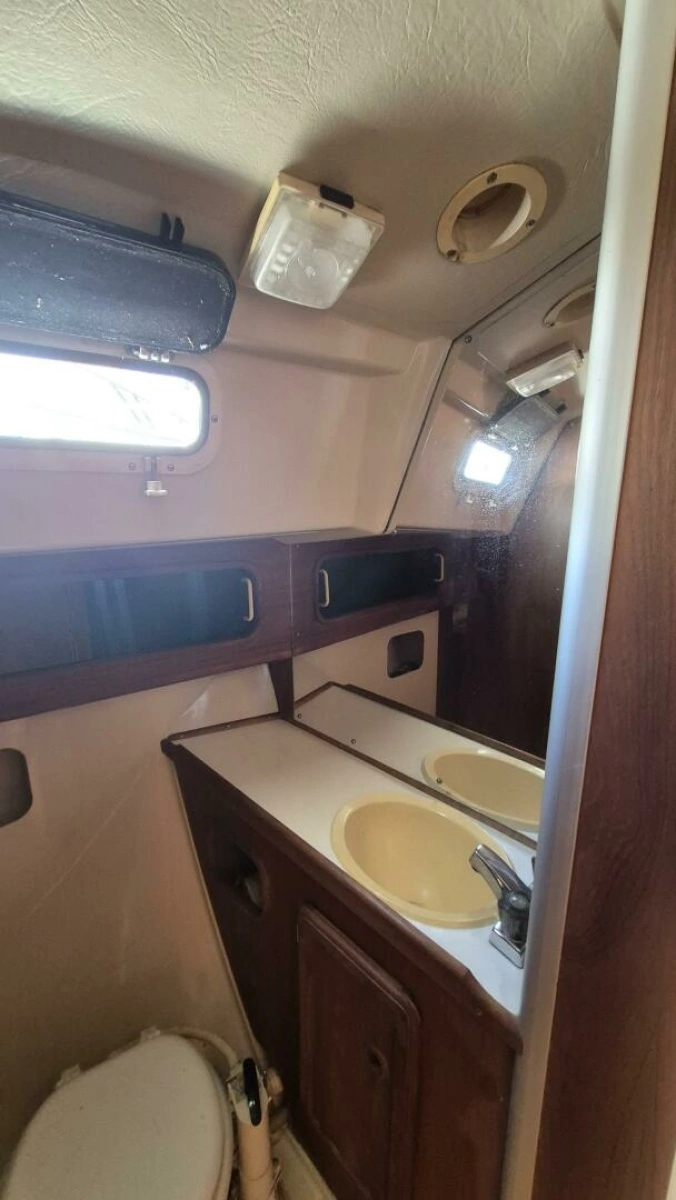 1984 Mirage Yachts 35 35