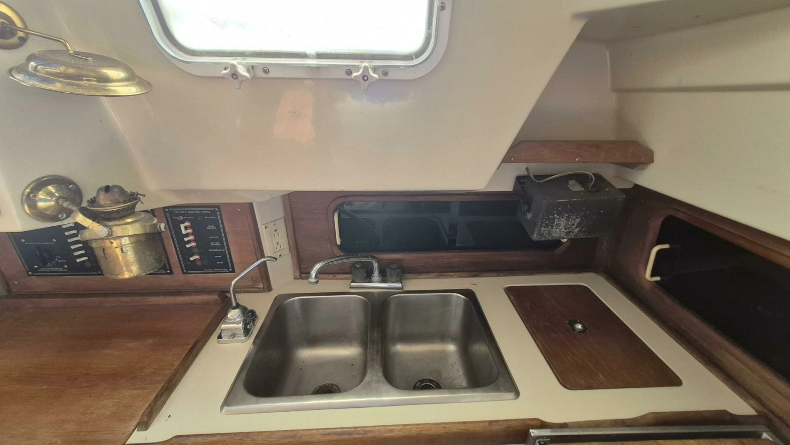 1984 Mirage Yachts 35 35
