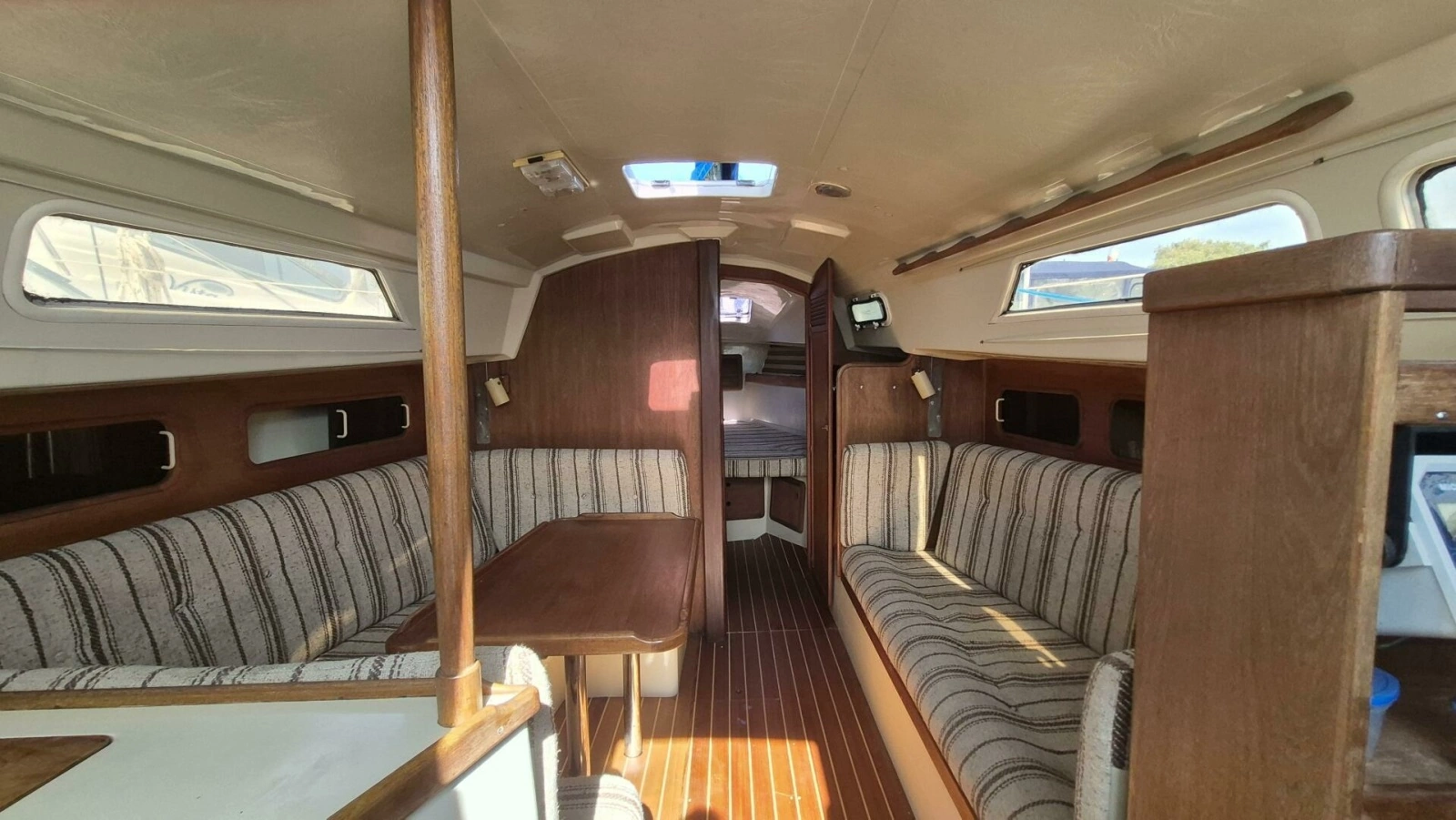 1984 Mirage Yachts 35 35