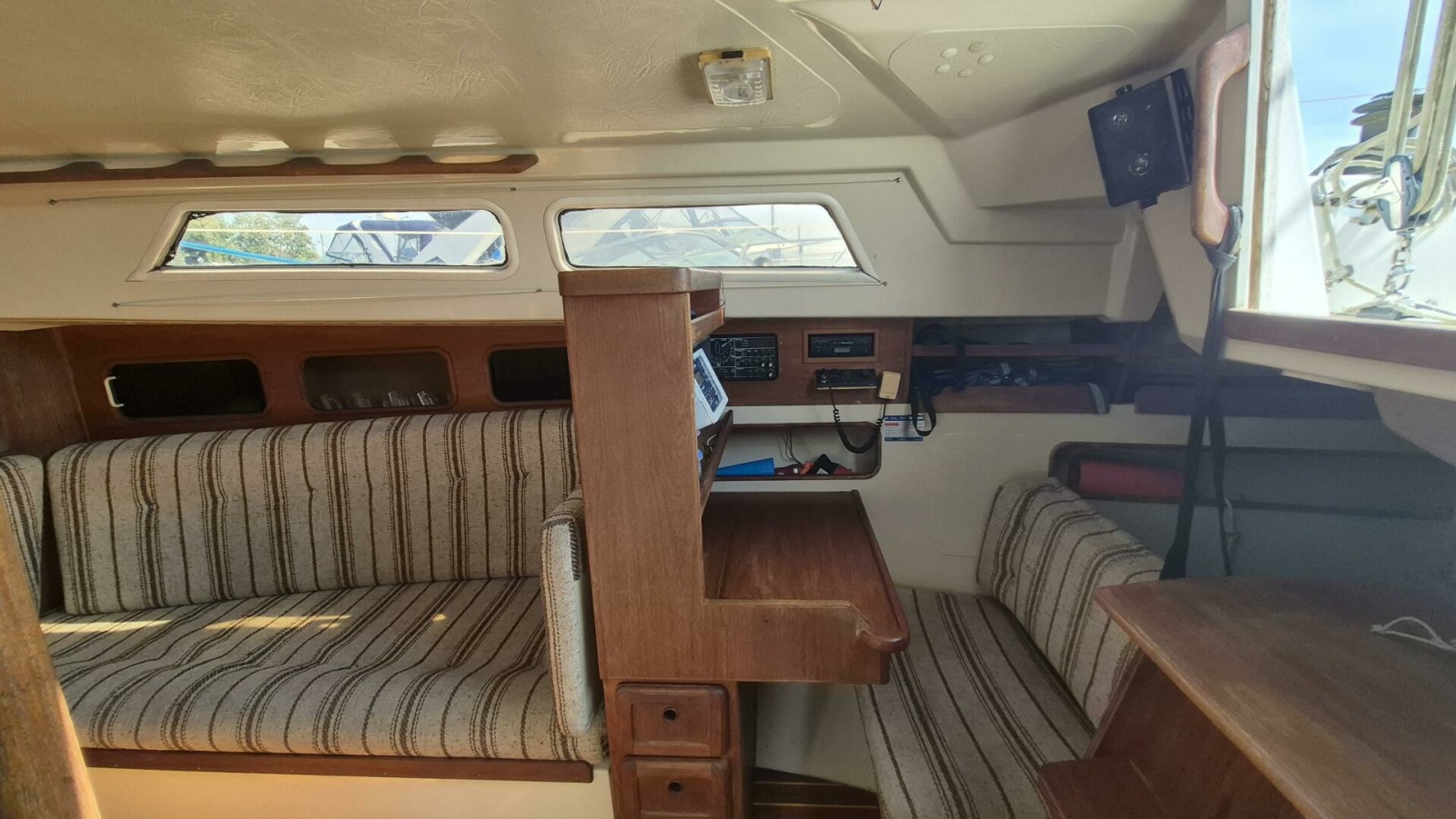 1984 Mirage Yachts 35 35