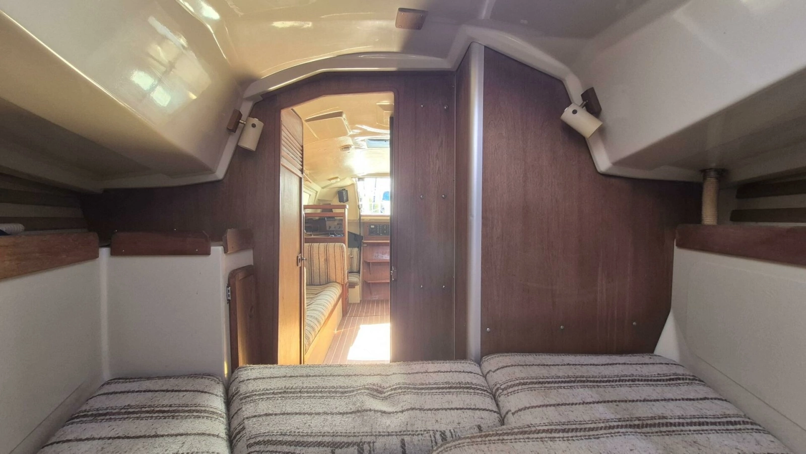 1984 Mirage Yachts 35 35