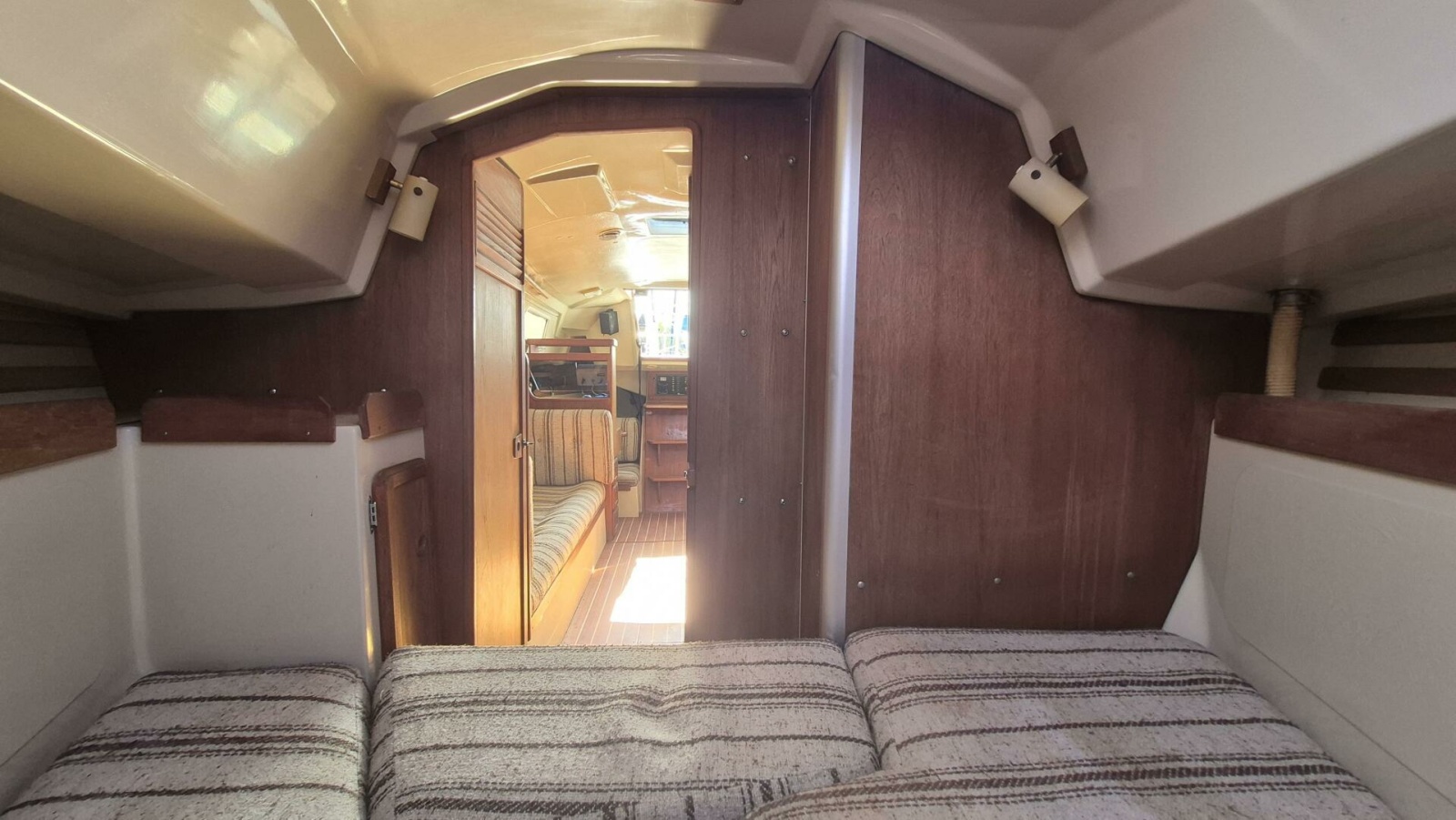 1984 Mirage Yachts 35 35