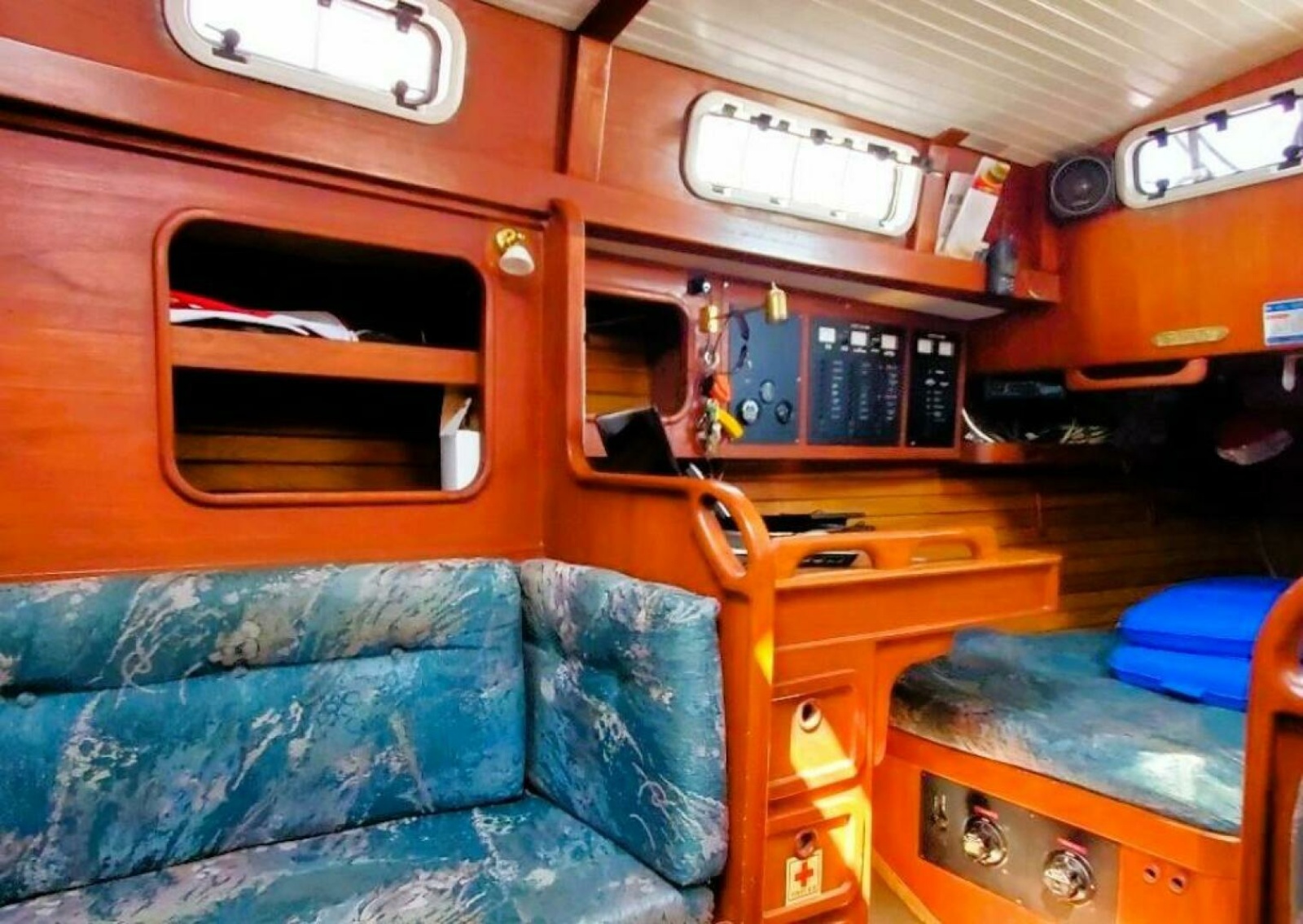 1985 Brewer 35 ARAGOSA 35