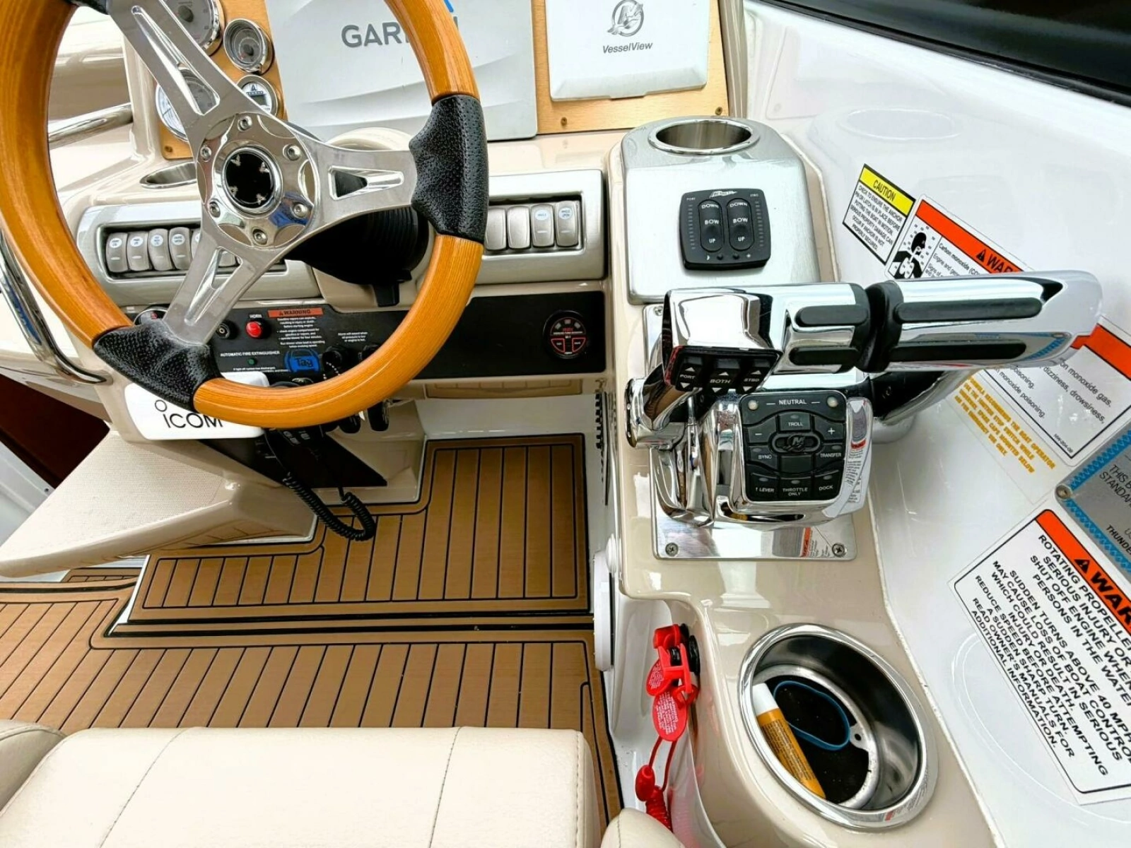 2011 Formula 310 SUN SPORT 31