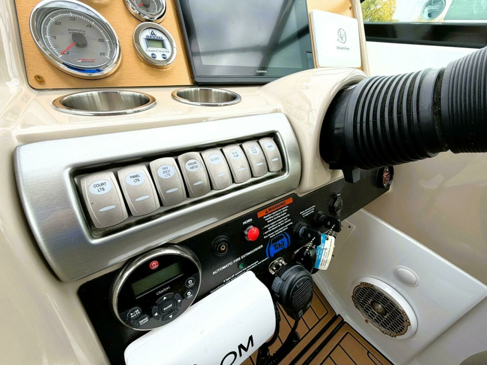 2011 Formula 310 SUN SPORT 31