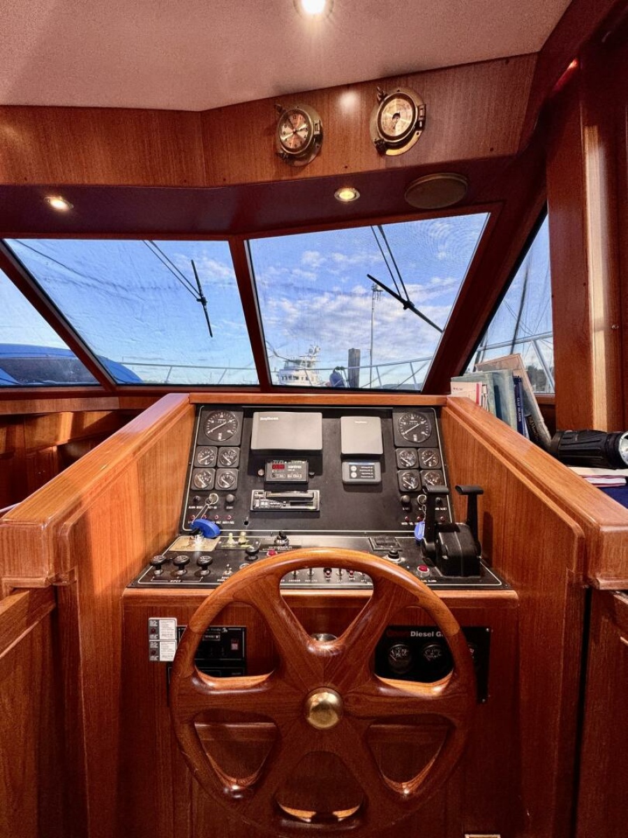 1997 Camargue Yachtfisher 48