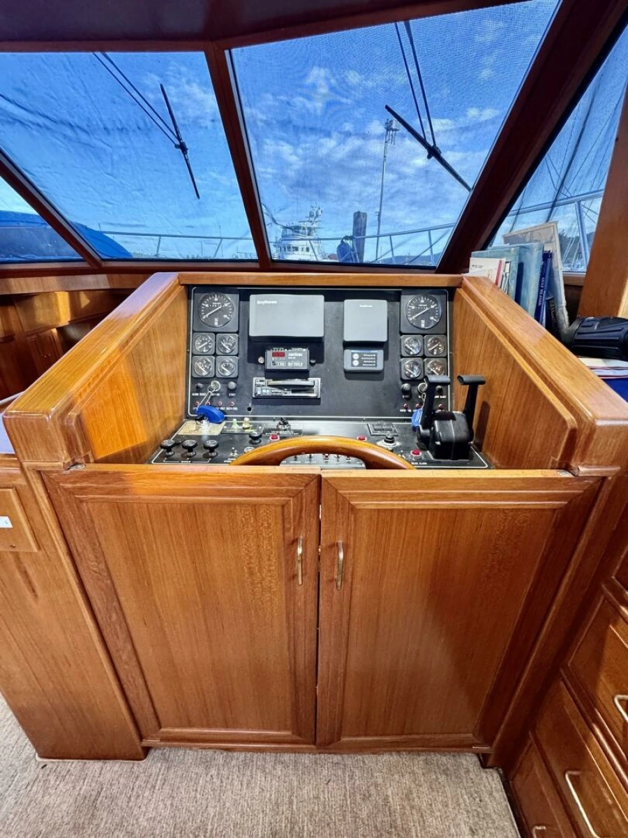 1997 Camargue Yachtfisher 48