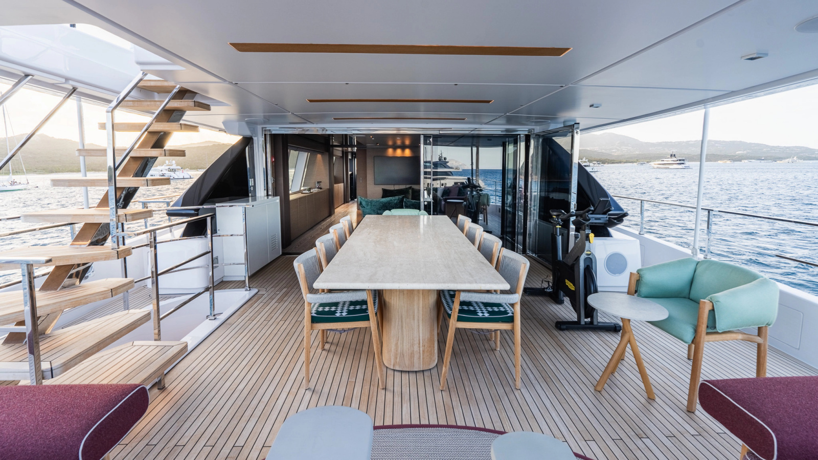 2024 Custom Line Navetta 33