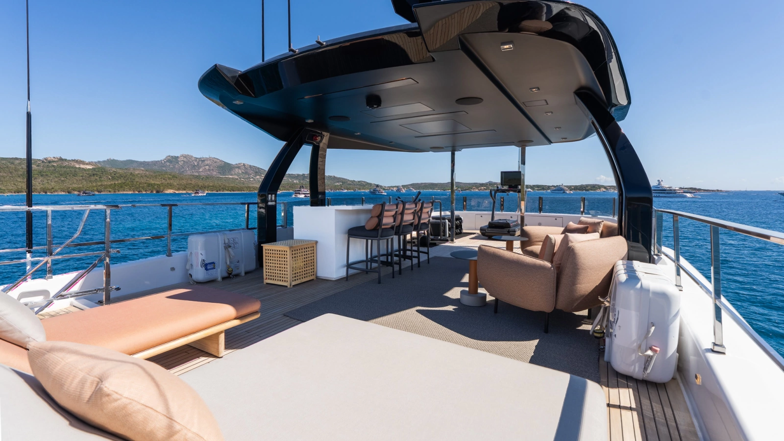 2024 Custom Line Navetta 33
