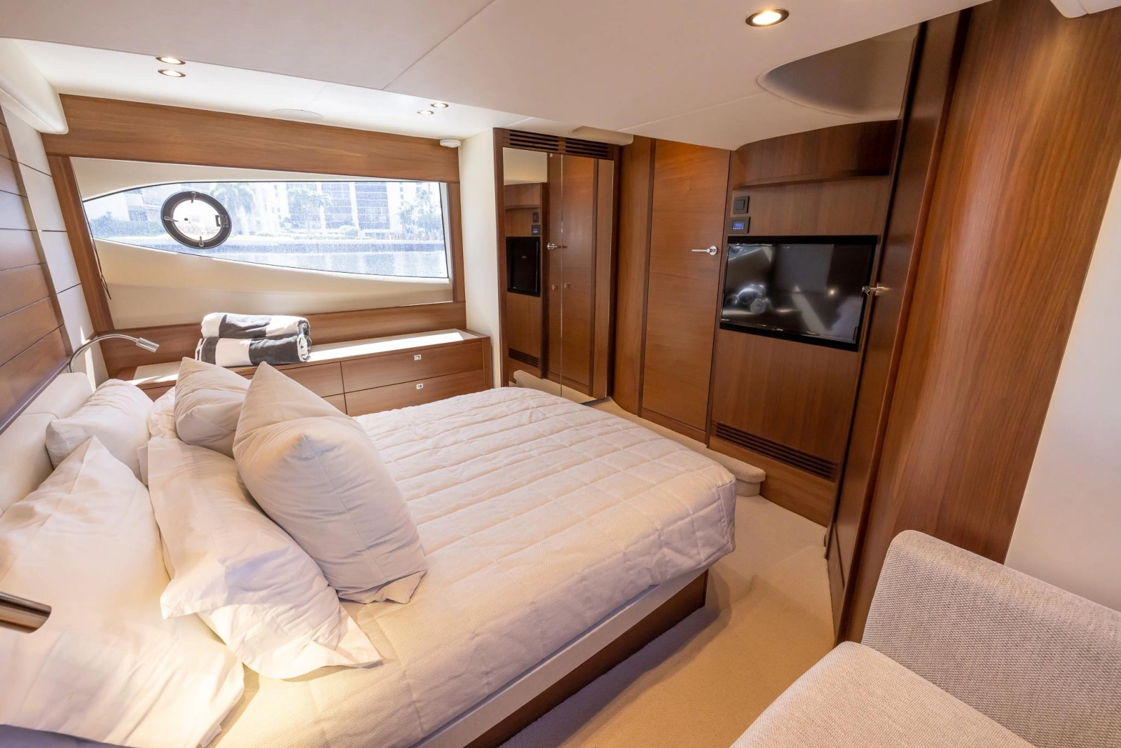 2020 Princess V50