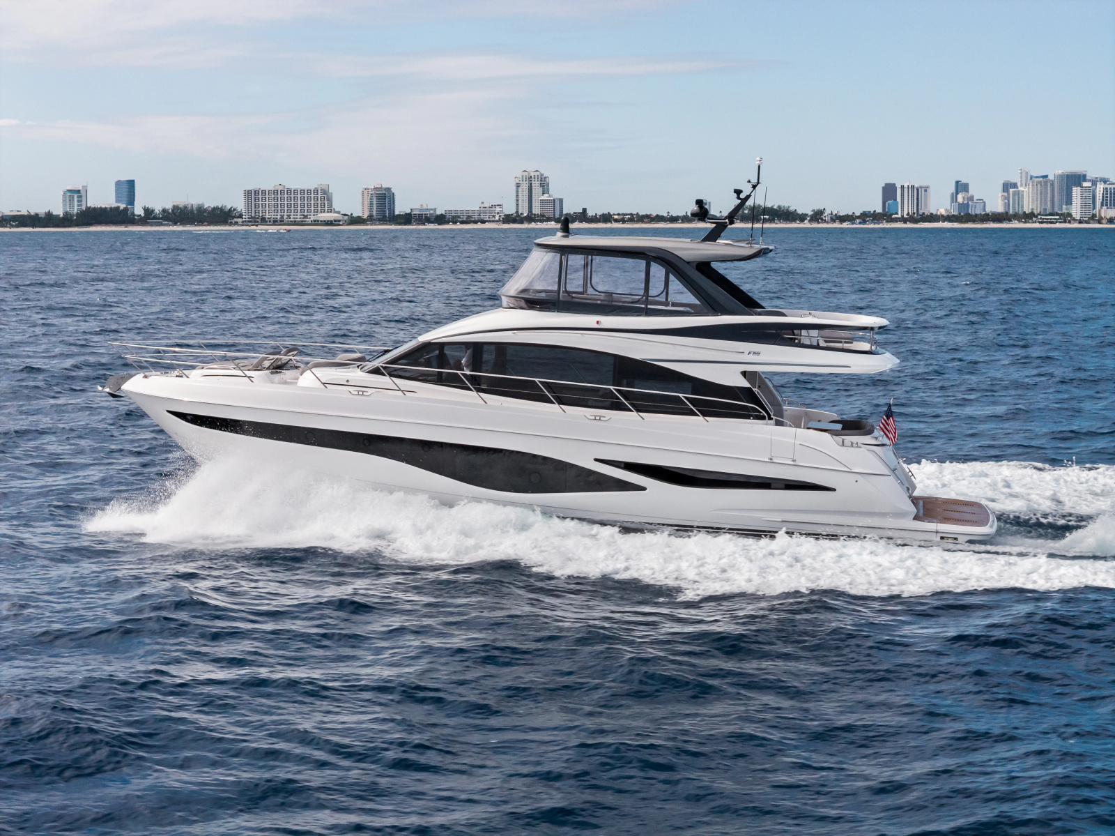 65' 2025 Princess F65