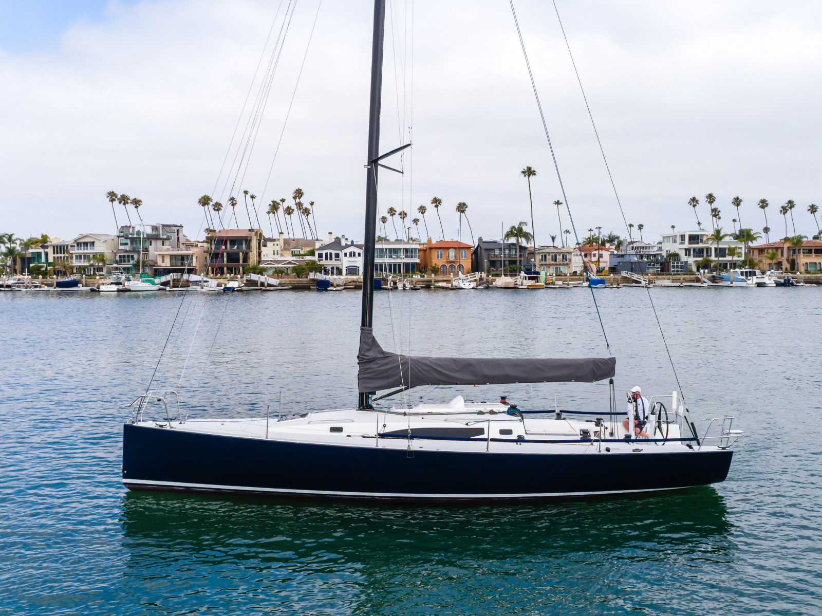 2019 J Boats J/121