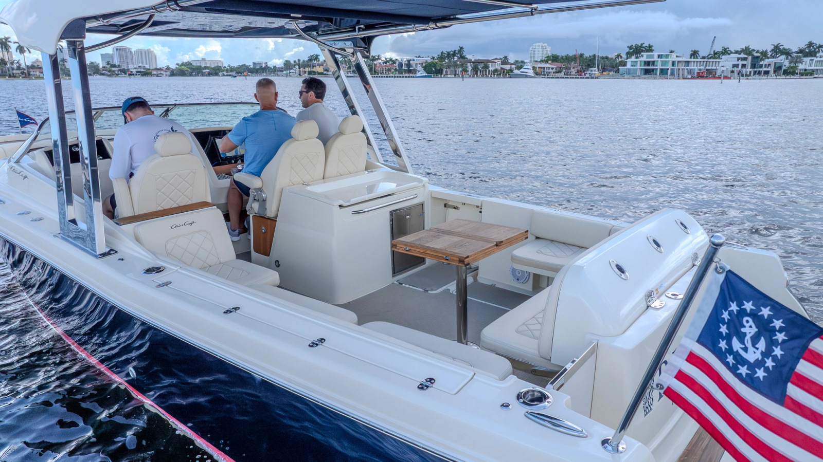 2019 Chris-Craft Calypso 30