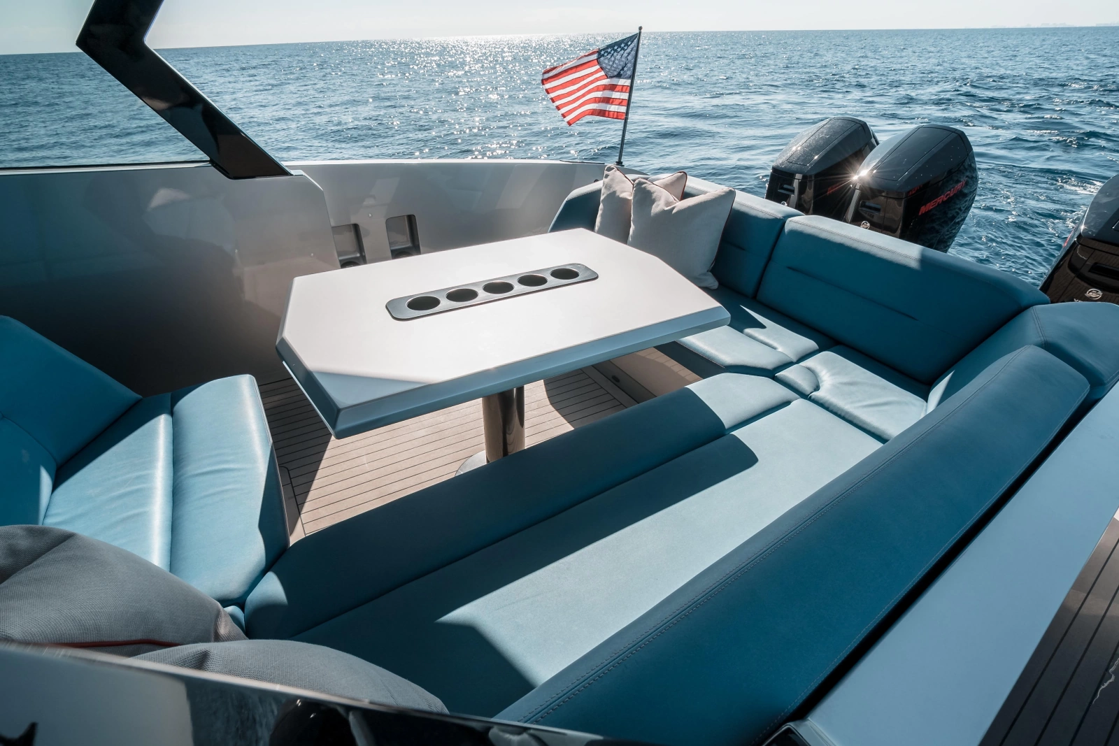 2023 Vanquish Yachts VQ45 Veloce Hardtop