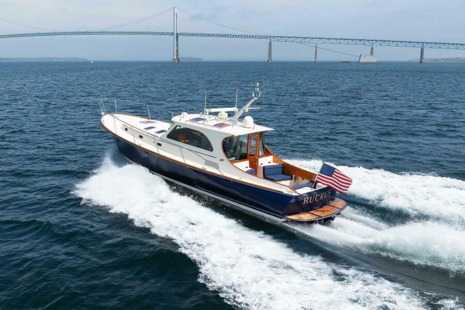 2009 Hinckley Talaria 44 MY
