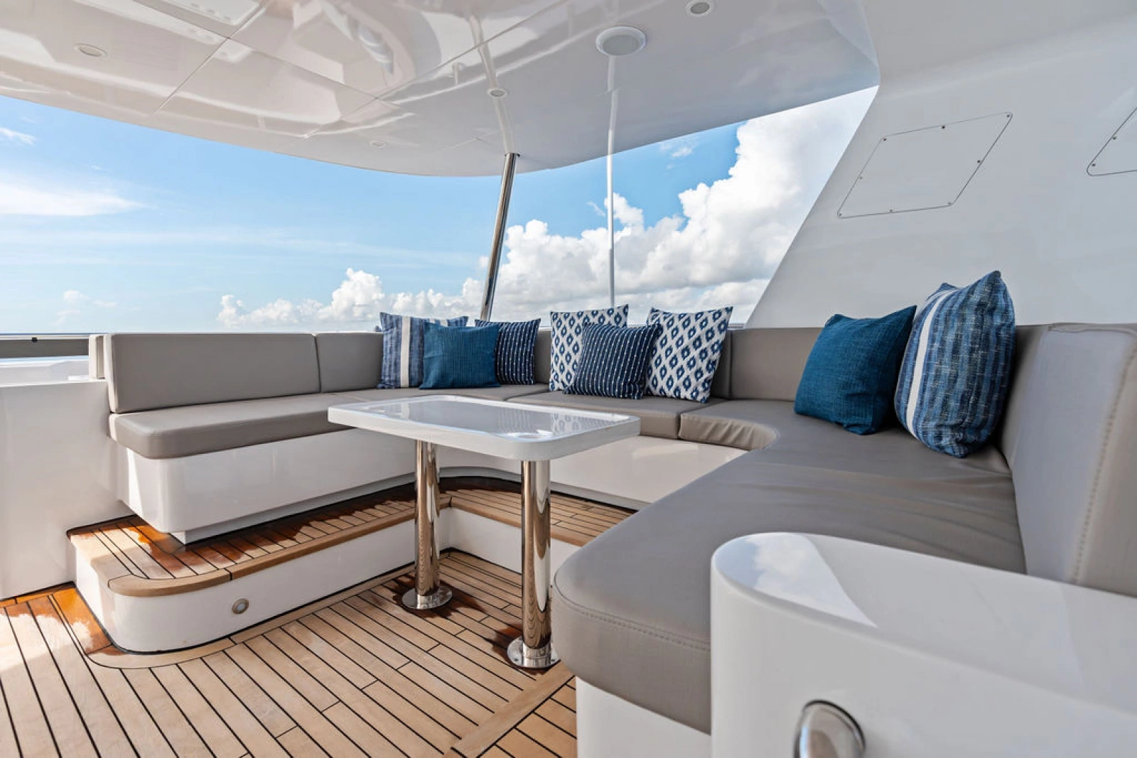 SAMSARA 100ft Custom Yacht For Sale