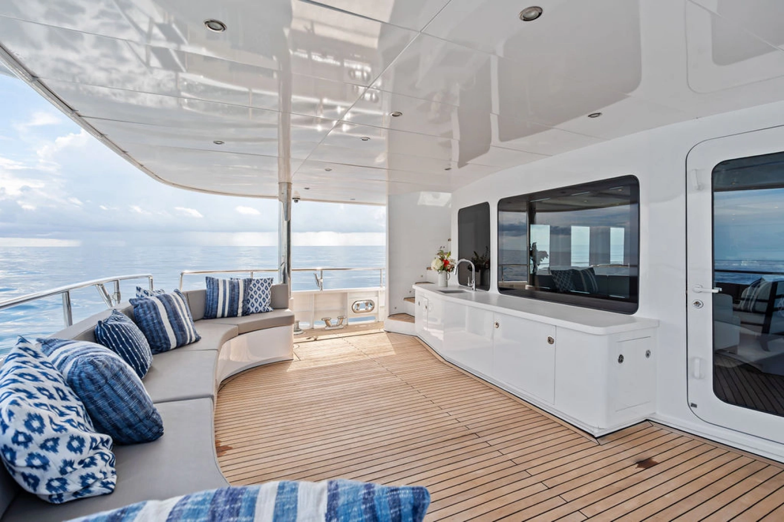 SAMSARA 100ft Custom Yacht For Sale