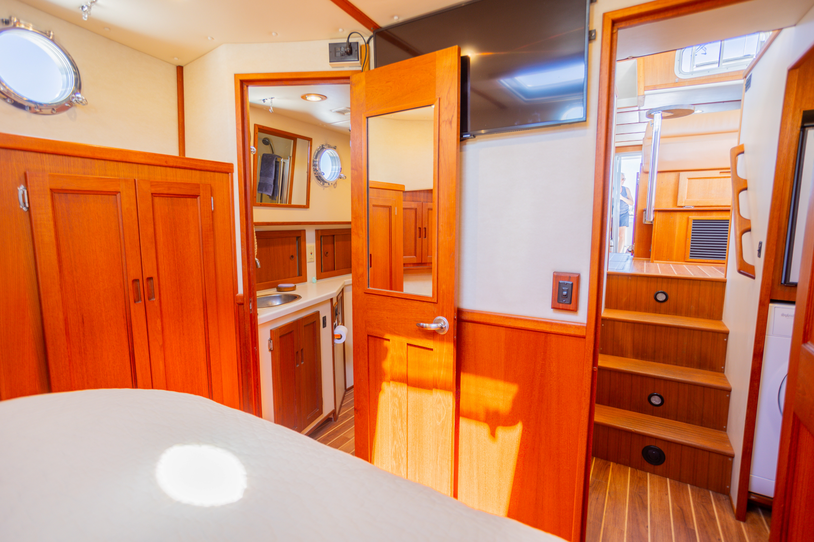 2005 Nordic Tugs 37 Fly