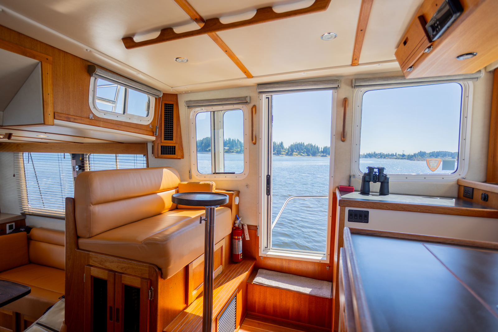 2005 Nordic Tugs 37 Fly
