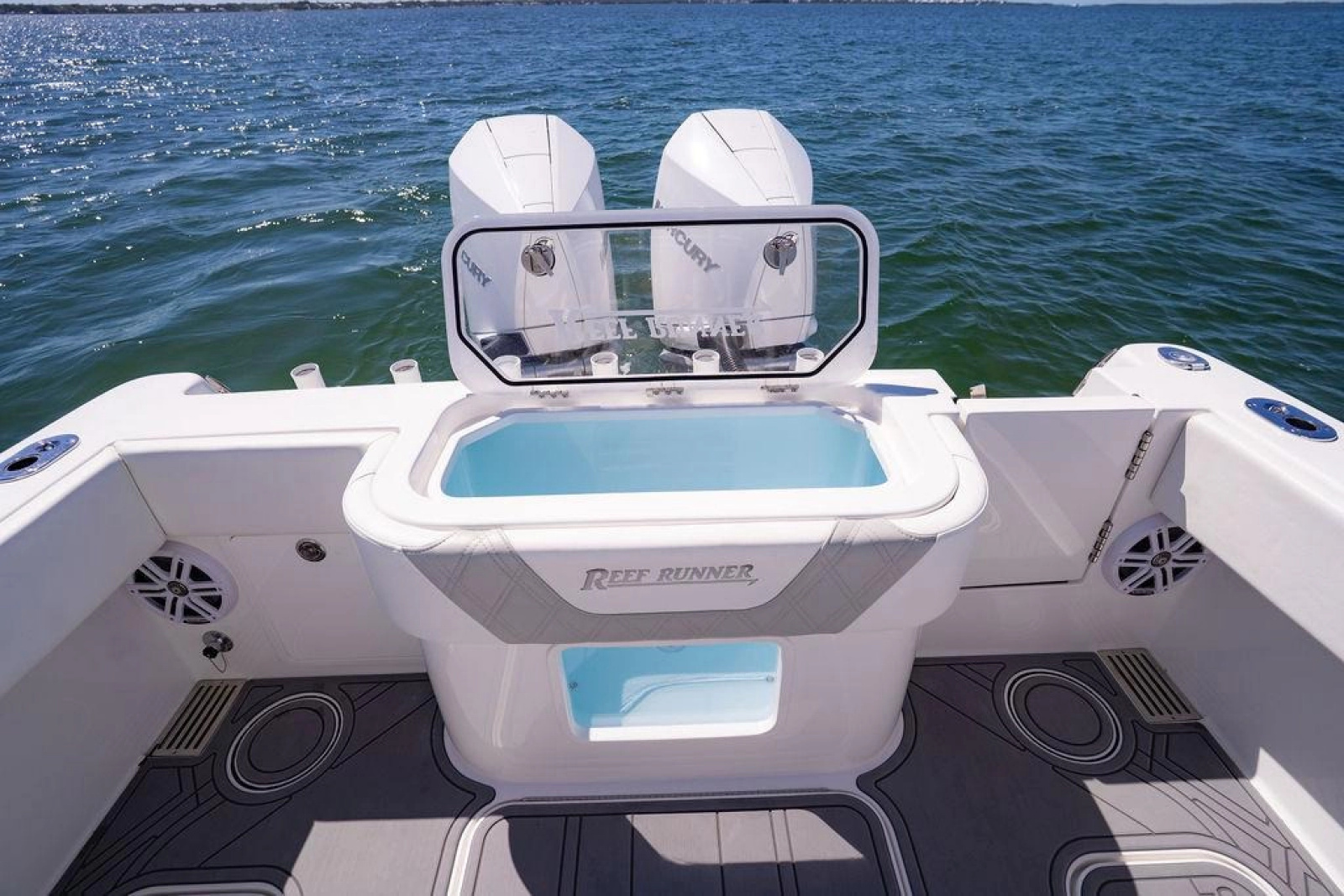 2023 Reef Runner 340 Center Console